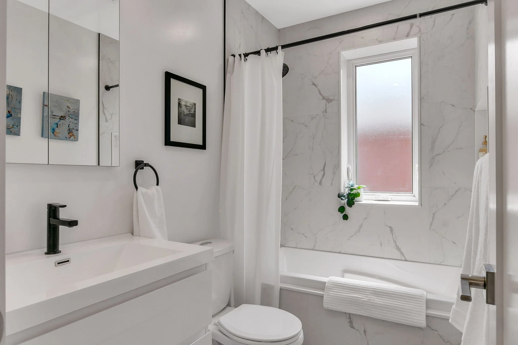 74-web-or-mls-44_002_Bathroom.jpg