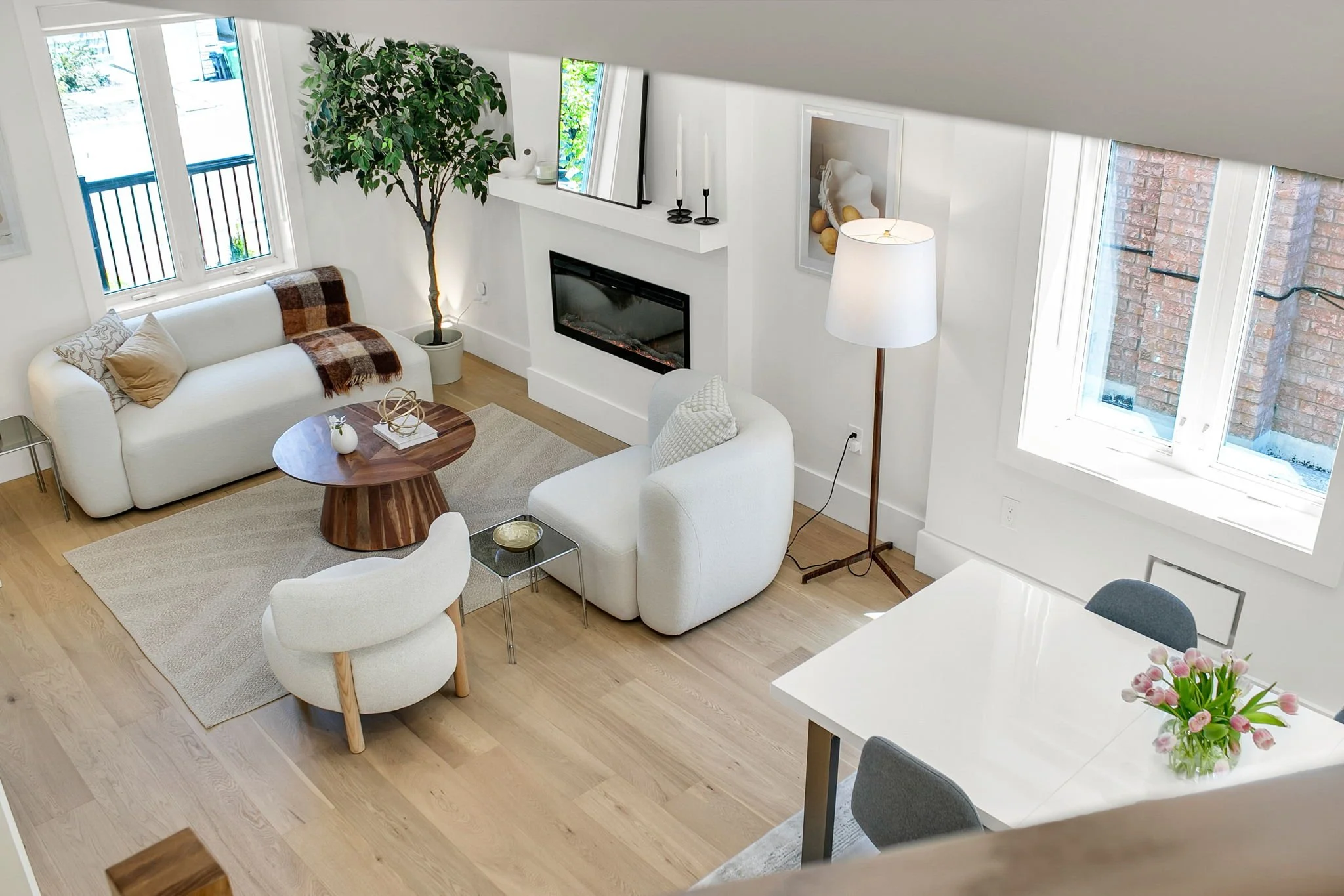 18-web-or-mls-8_020_Living Room.jpg