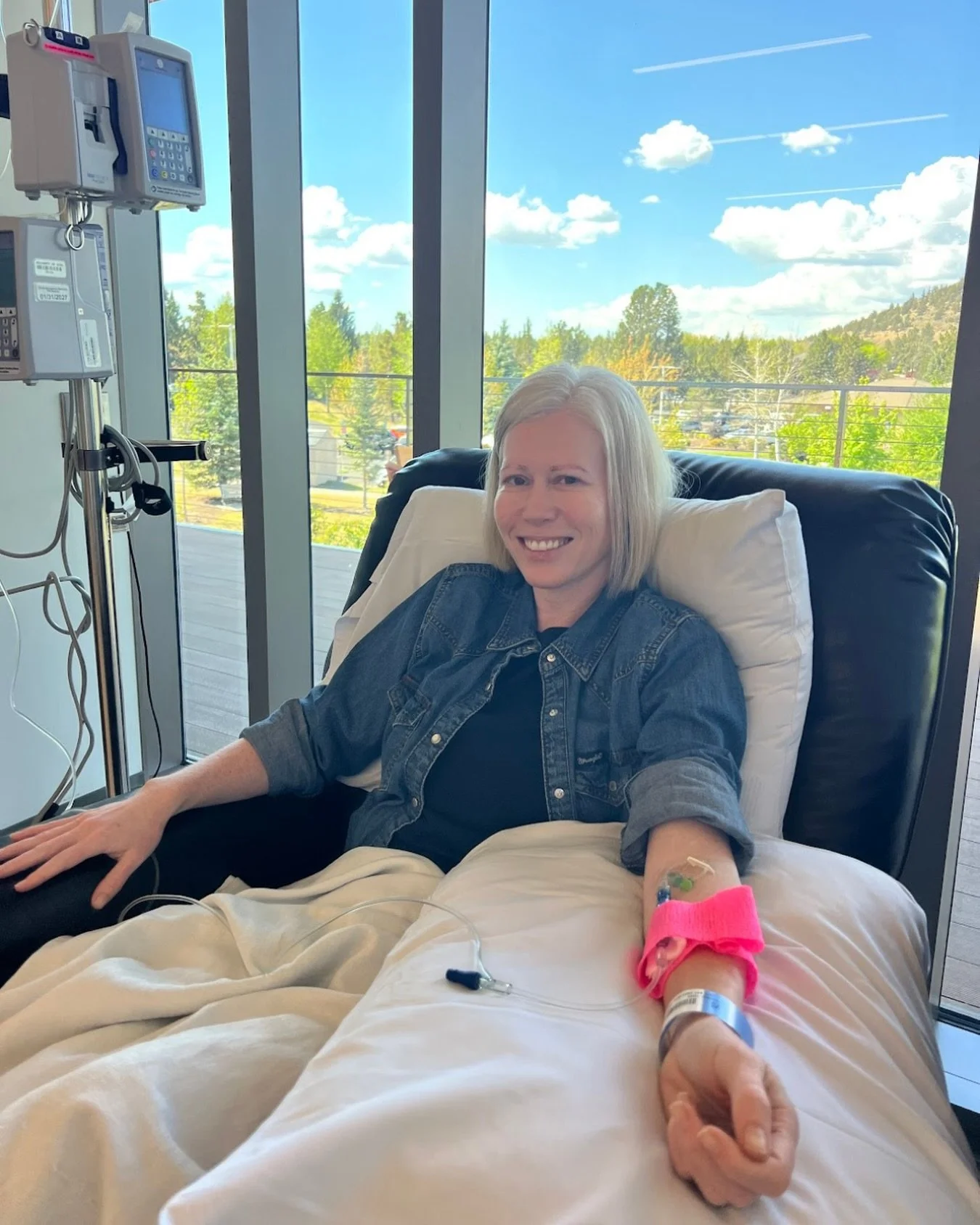 Today is National Nurses Day, and there aren&rsquo;t enough words for the kind of gratitude I carry. 💛

To the nurses who sat with me through long, sleepless nights in the hospital at the start of my diagnosis&hellip; and to the ones who still greet