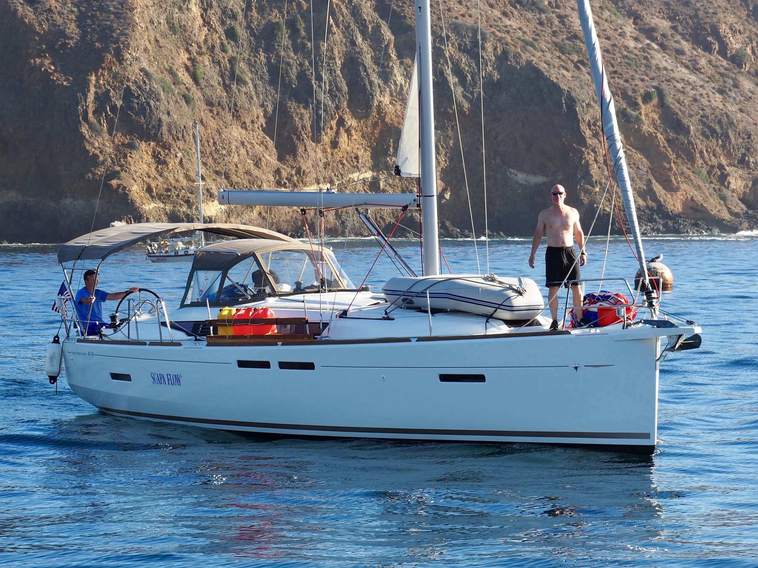 Lucky us! We were able to rendezvous with our San Francisco racing buddy Barberhauler — I mean Mark Barber — and his friend Frank aboard SV Scapa Flow. 