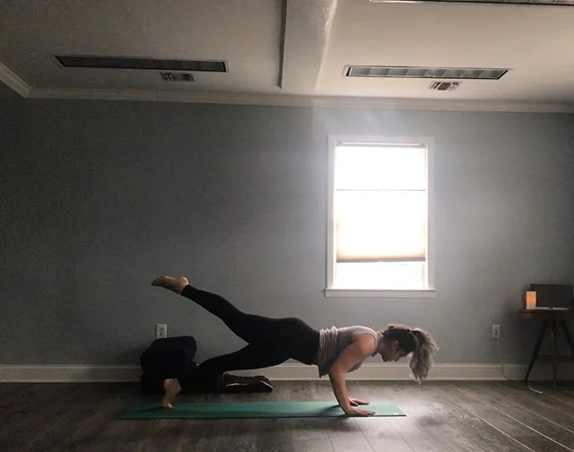 so grateful to be back in the studio with my regular schedule! let&rsquo;s practice together🙏🏽📿
monday - 530 pm open level @southstreetyoga 
tuesday - 615 pm vinyasa @rock.river.yoga 
wednesday - @thejymofficial day! 8 am hatha hold - 7 pm level 2