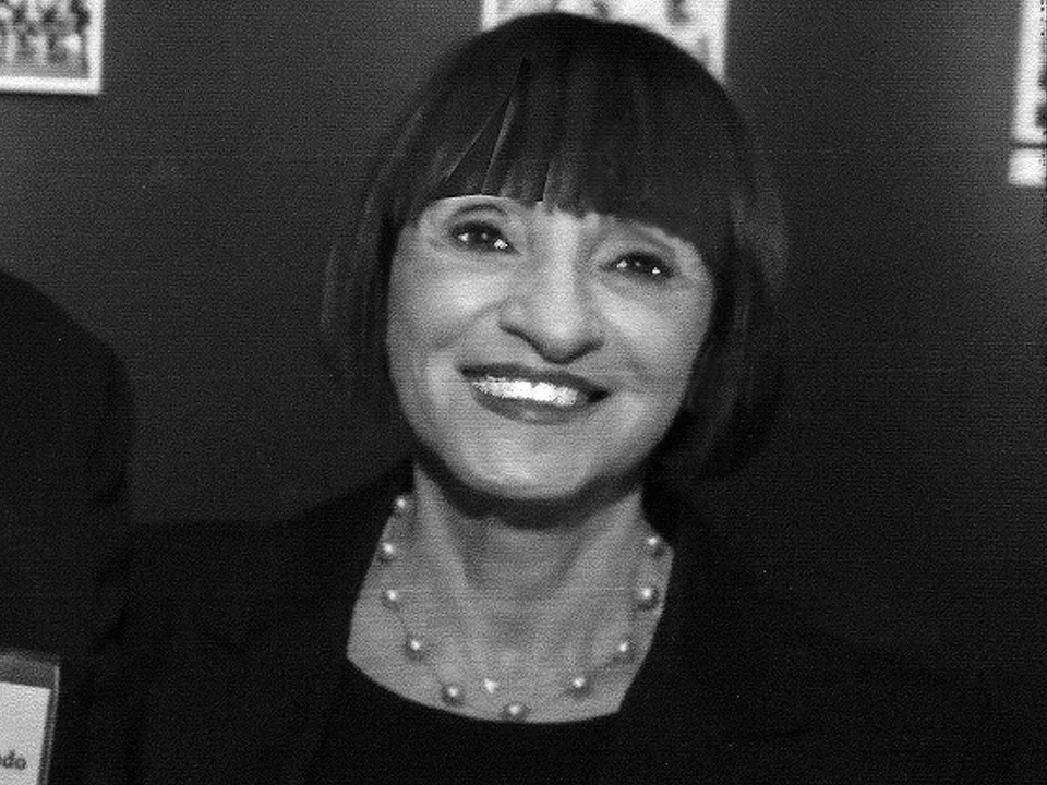 DA portrait- 300dpi.jpg