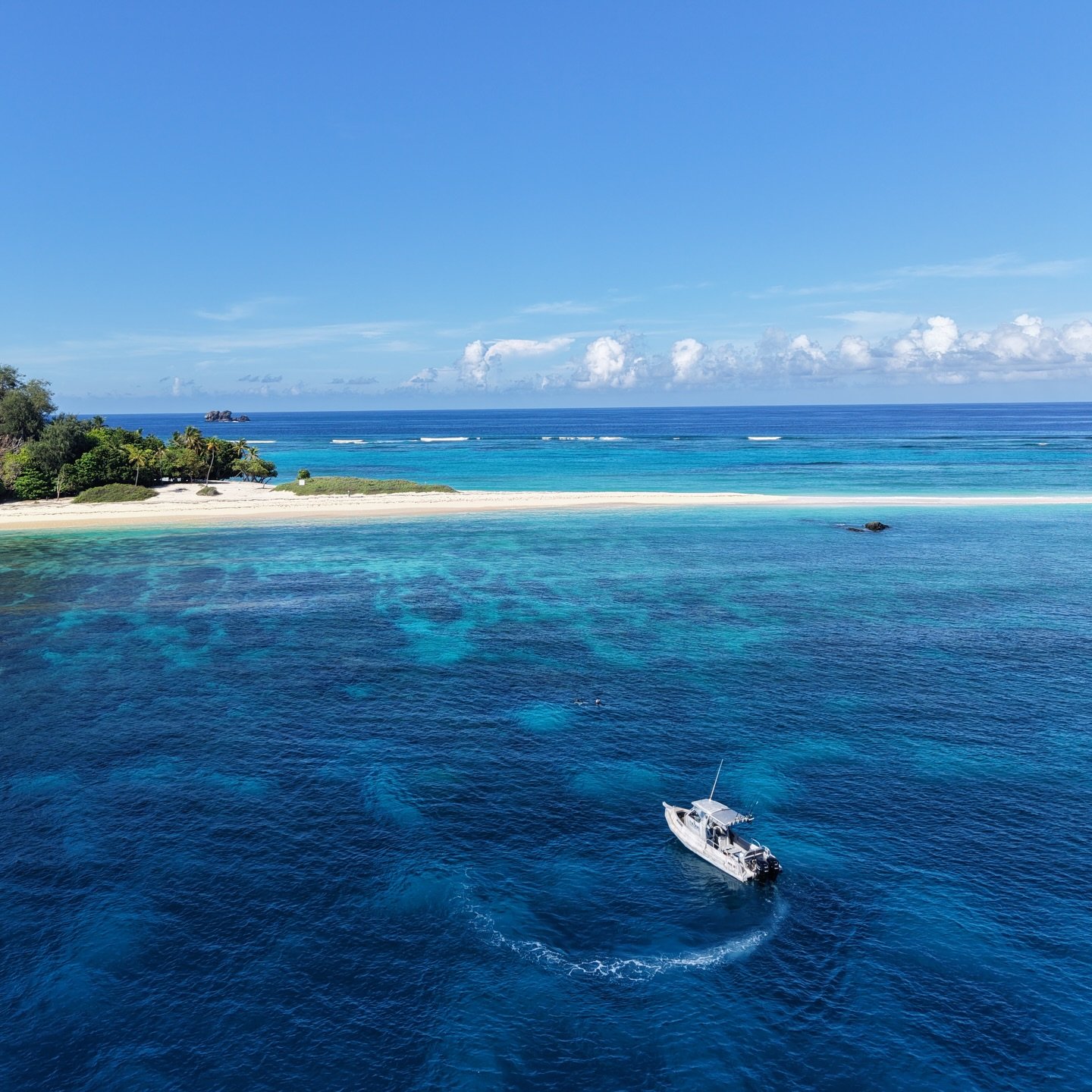Exploring paradise. 

Fiji stands out as a secure haven, untouched, uncrowded and peaceful.

With over three hundred islands and extensive reefs, endless opportunities await for secluded adventures.

#tokorikiisland #tokorikiislandresort #tokorikidiv