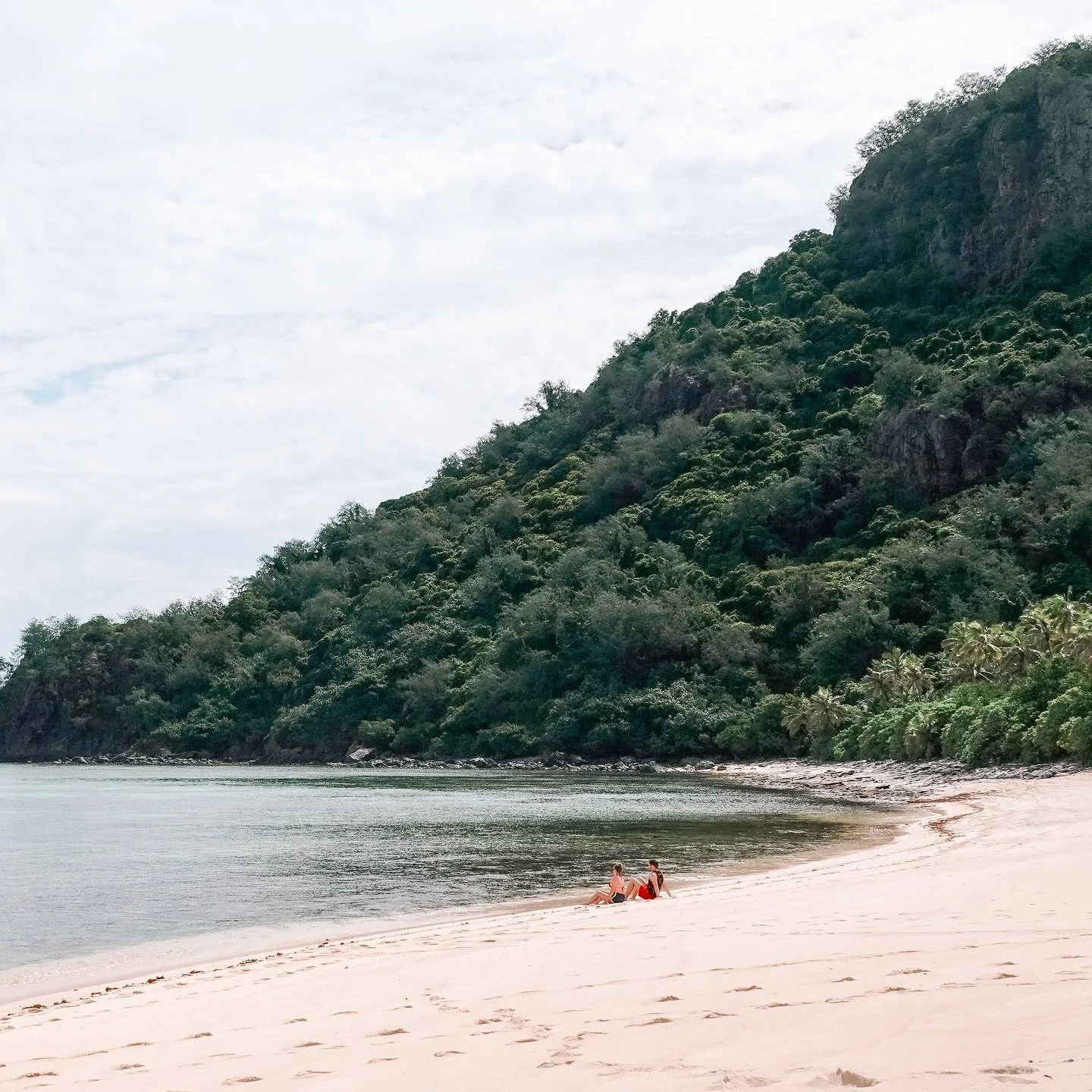 Break free from poolside relaxation and indulge in an experience of a lifetime! Visit the awe-inspiring Monuriki Island - an absolute must-see destination!

Choose from twice-weekly small group adventures or personalized bespoke experiences.

#fiji #
