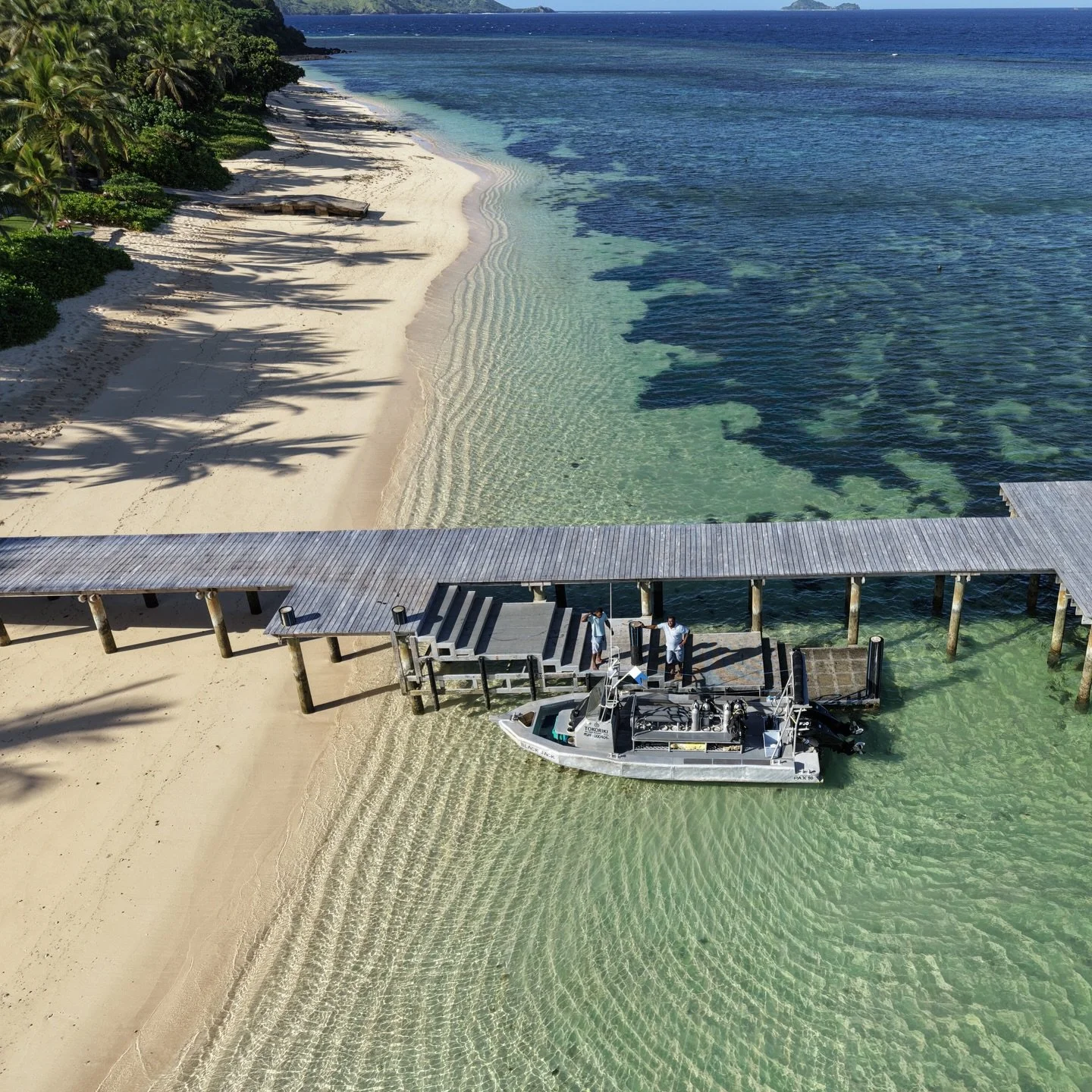 Soft morning light falls upon the beach. 
Our diveboat is all set, ready and waiting to take our wonderful diving guests on unforgettable underwater journeys. Breathtaking encounters await.