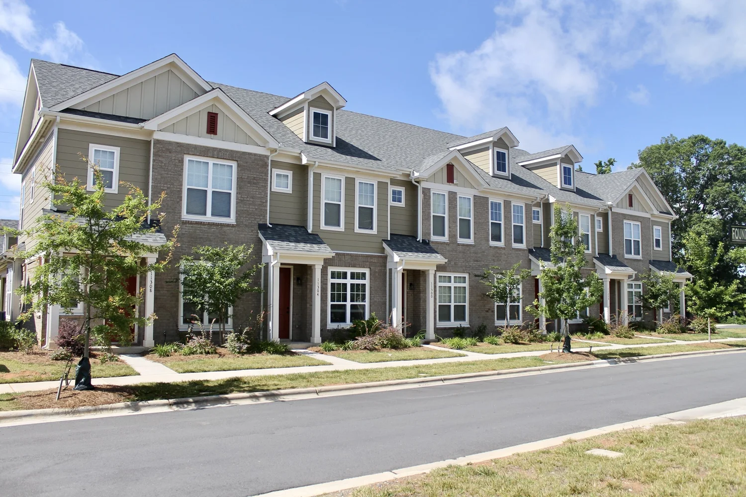 McCullough Towns Pineville NC — Mission Properties