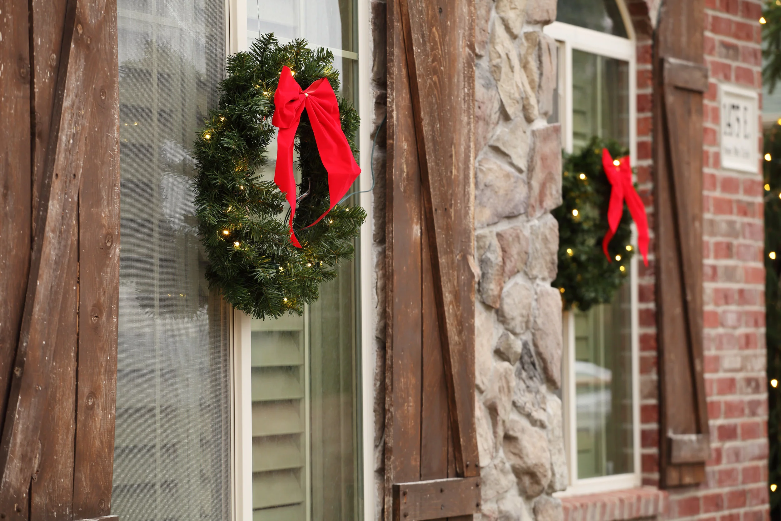 LEDWREATH-24-H (110 tips) & BOW-126