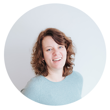  Hi, I'm Stephanie, a Scotland-based mentor and brand strategist for brand and website designers. With Flourish Online Management, I am bringing my corporate experience as a business analyst and pricing manager into the creative world to teach establ