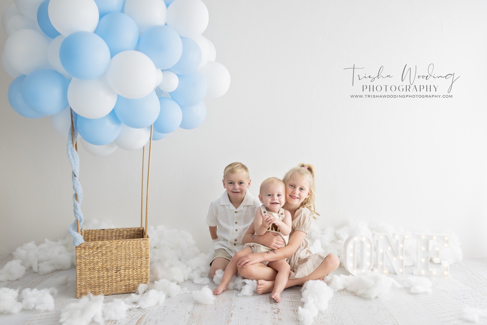 Hudson is ONE!!

And today he came into the studio for his cake smash, just like his big sister Emmason and big brother Luca did before him.

There is something so special about photographing a family over the years. Watching them grow from one baby,