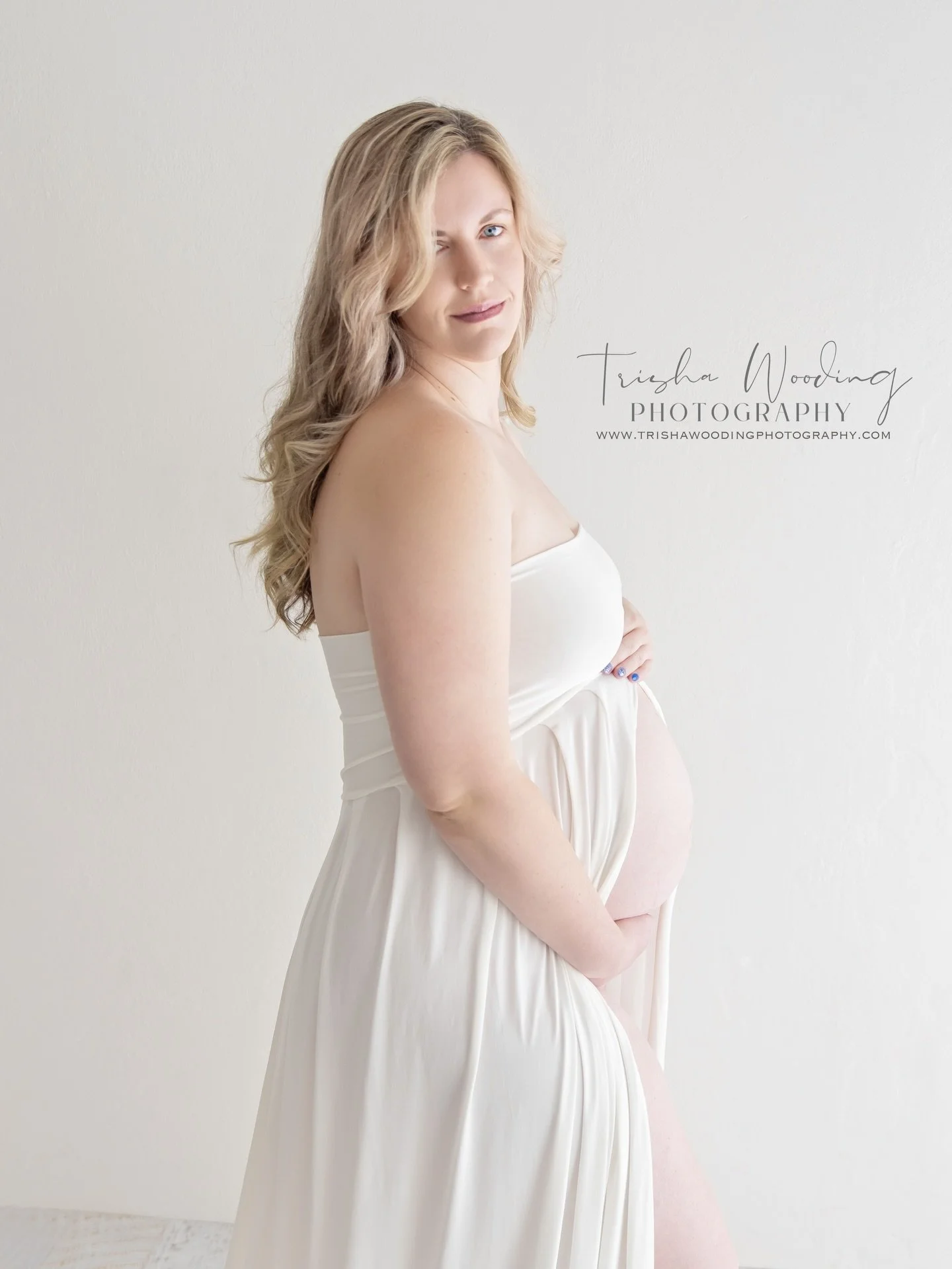 Sheridan was glowing yesterday for her studio maternity session! 

At nearly 37 weeks she was pure strength and beauty as we captured her glorious bump with partner Aaron.

I&rsquo;m always in absolute awe of the power we have to grow a tiny human, a