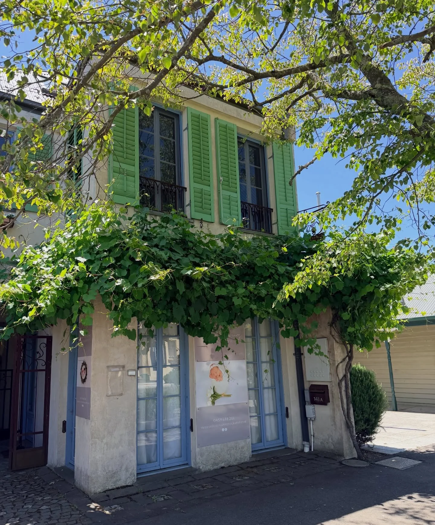 My gorgeous studio will be CLOSED this Sunday during the Ballan Autumn Festival. A few things have prompted this decision, but the main one is that I want to be present for my own kids on the day. I want to watch them march in the parade, enjoy the t