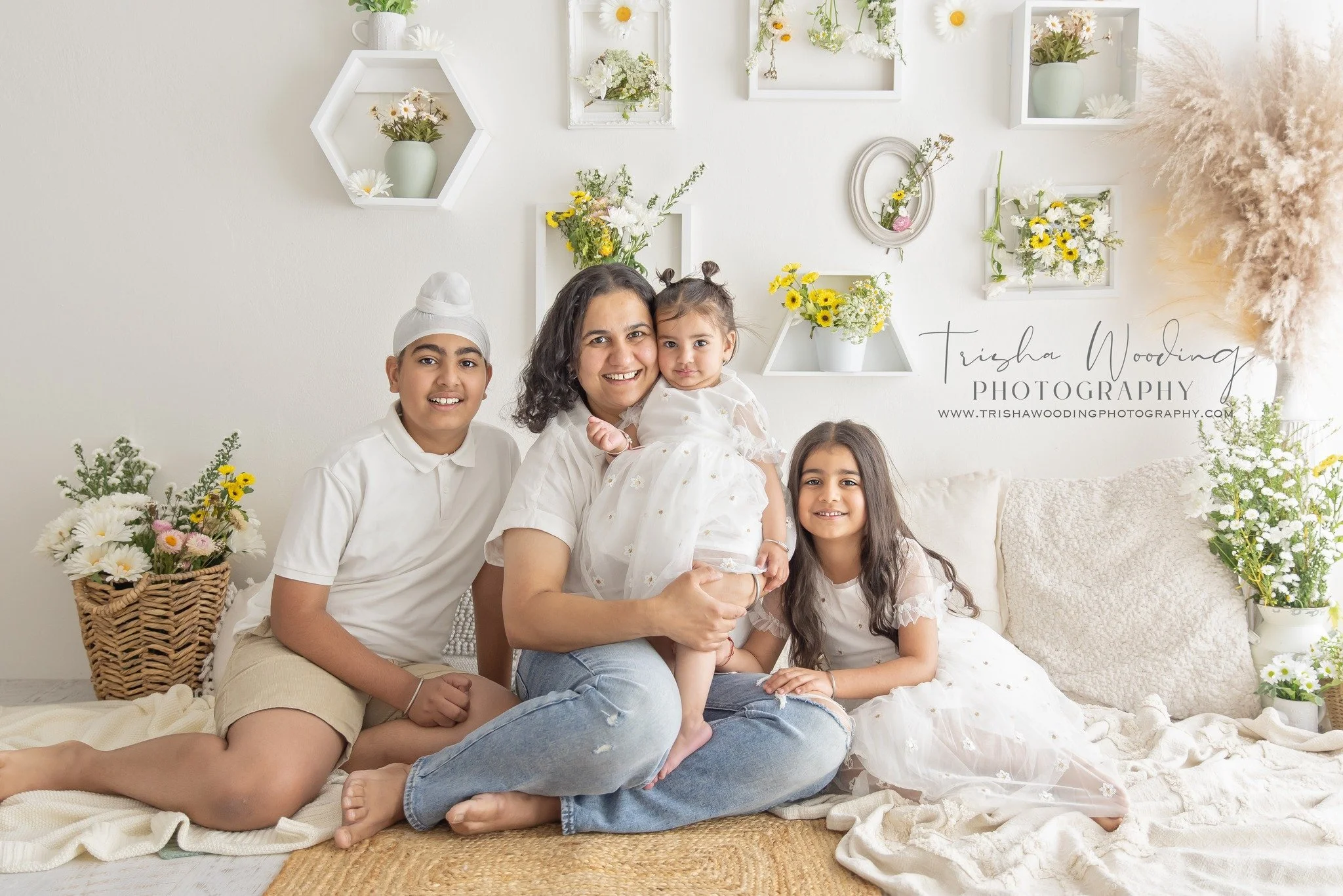 I'm always thrilled when people tell me they discovered me through a friend, and when Karamjeet told me that today, you couldn't hide the smile on my face. 😁

Her beautiful, well mannered children were an absolute delight to have in the studio, and 