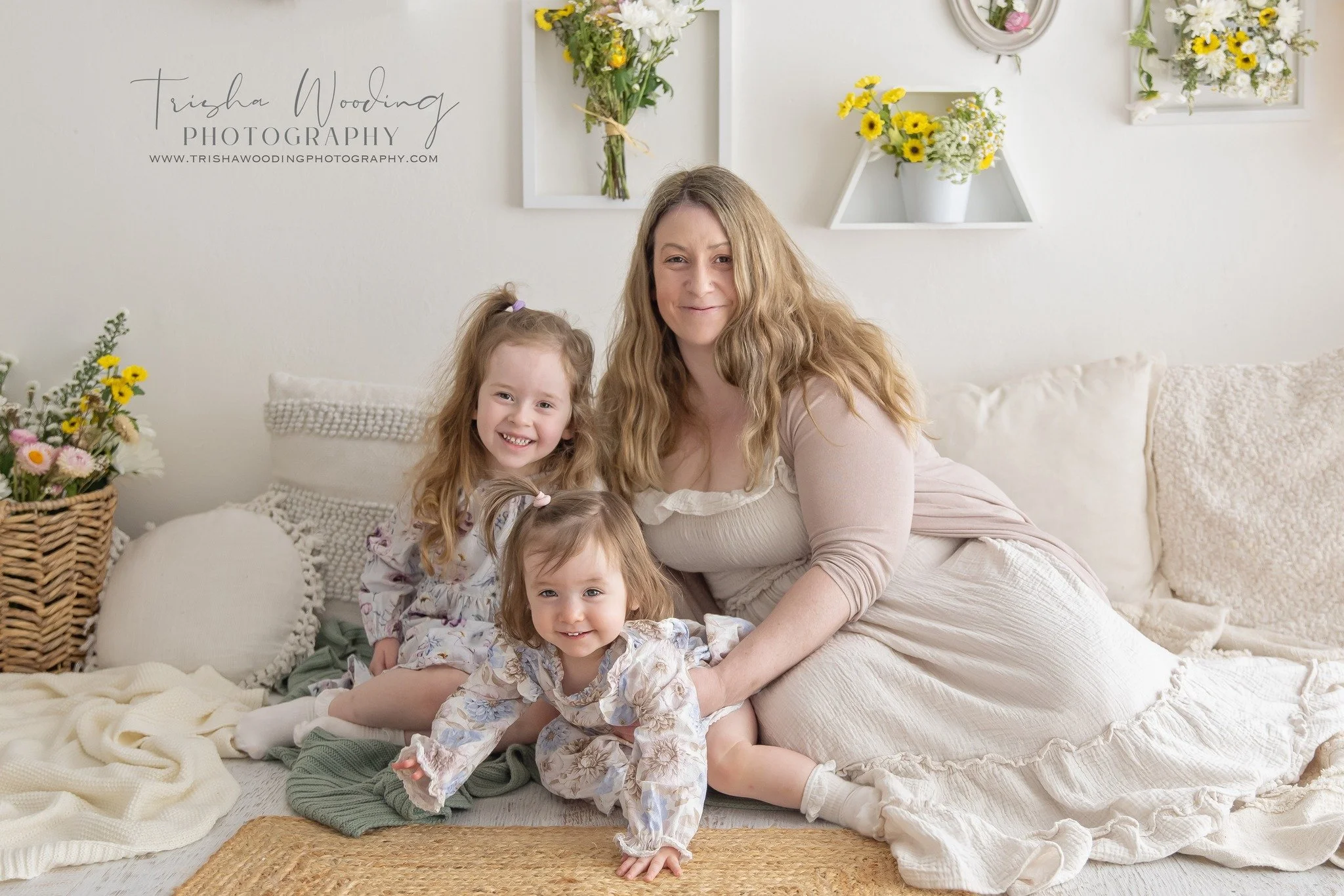 For Jade, booking in her Mother's Day mini was about doing something for herself.... for creating memories with her girls and to celebrate all things motherhood.

Jade, I'm SO glad you came in today and had this session. It was amazing to see you and
