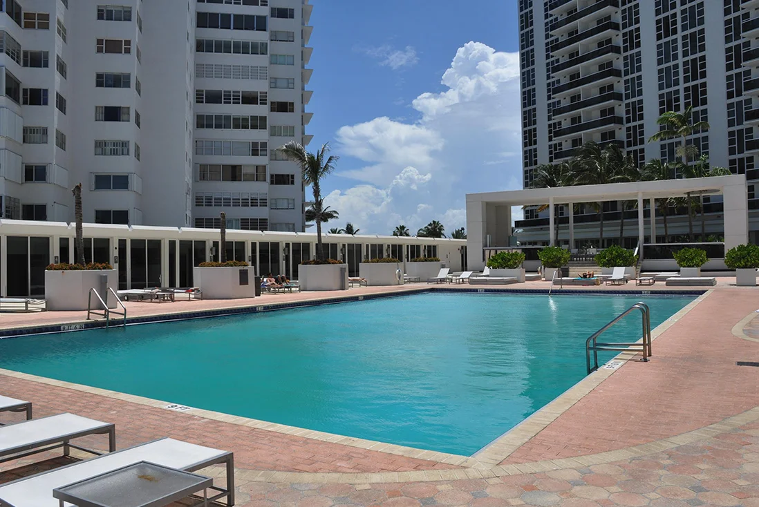 harbour house.jpg