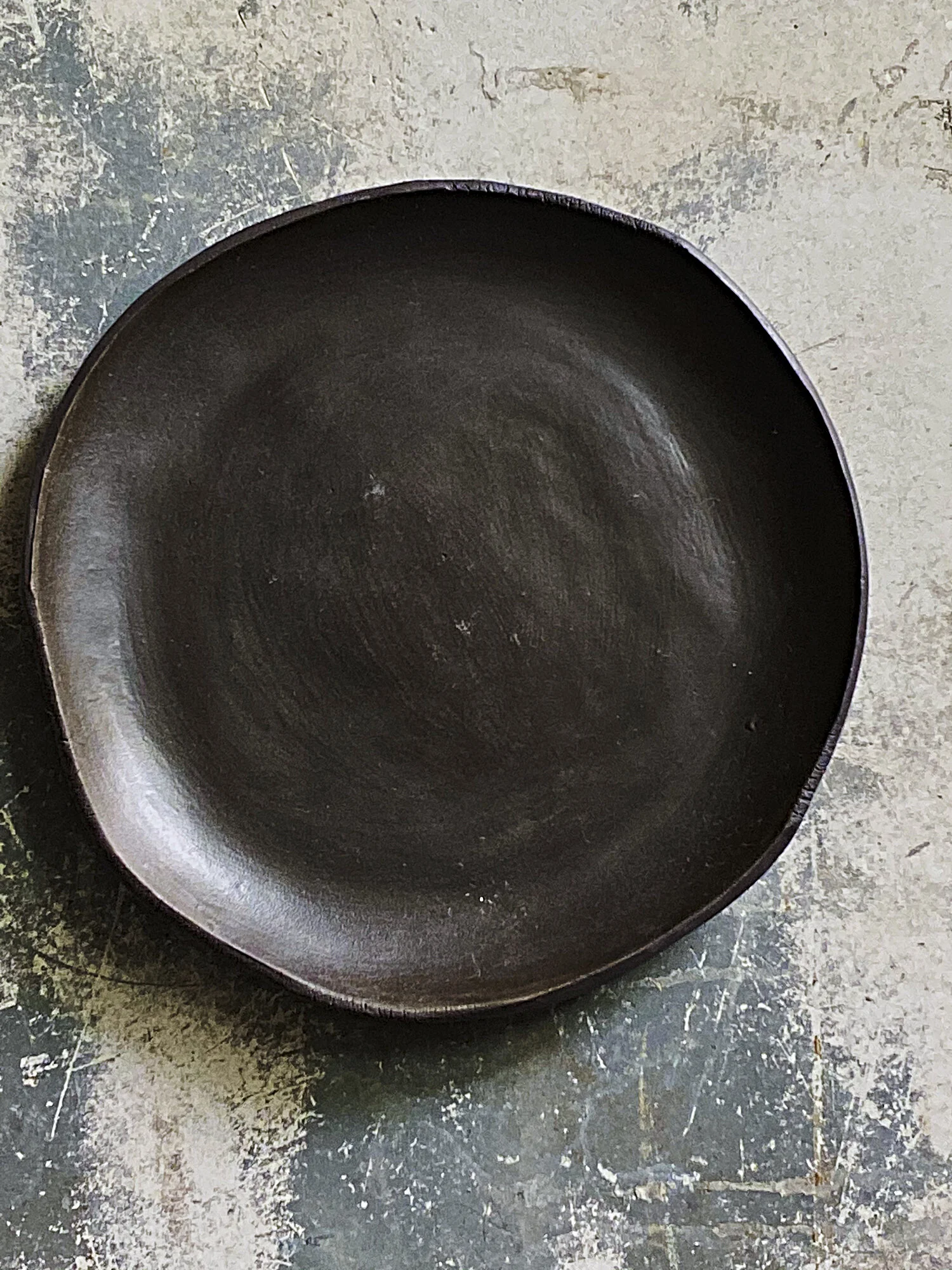 black side plate 
