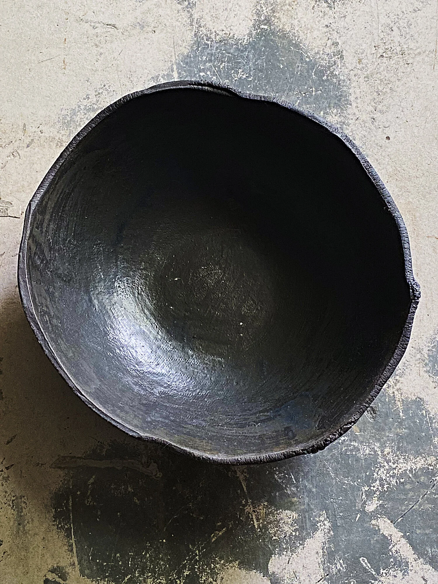 deep black bowl