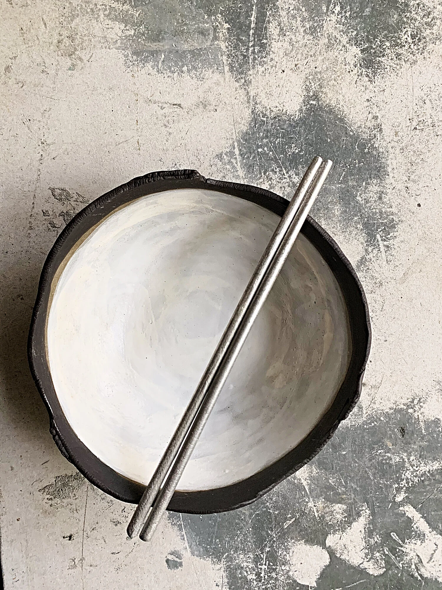 liquorice ramen bowl 