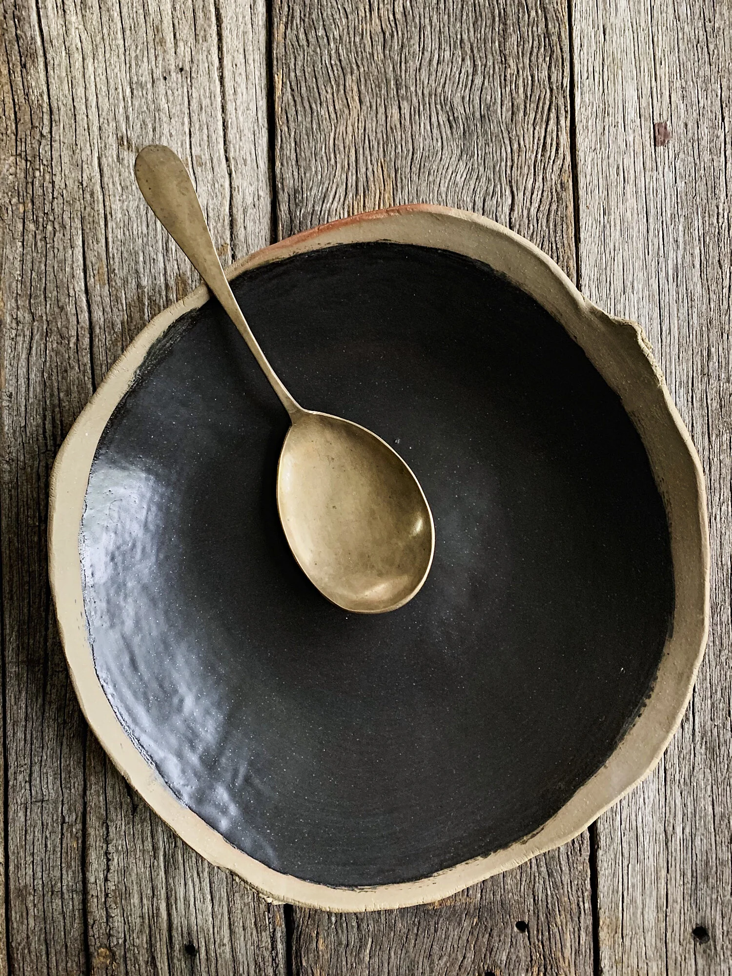 huge nat-black serving bowl