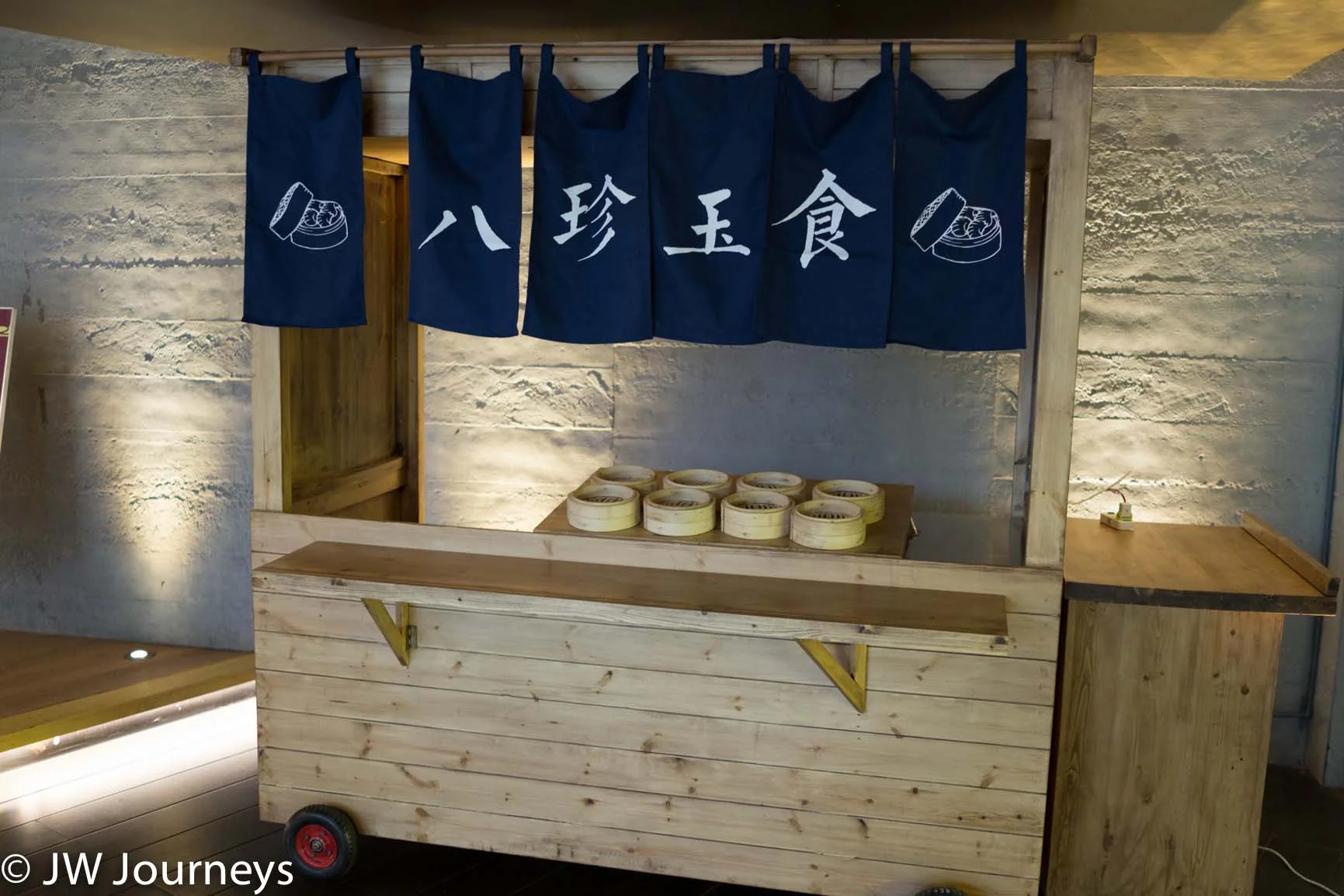 ToHot hotpot 土火 interior