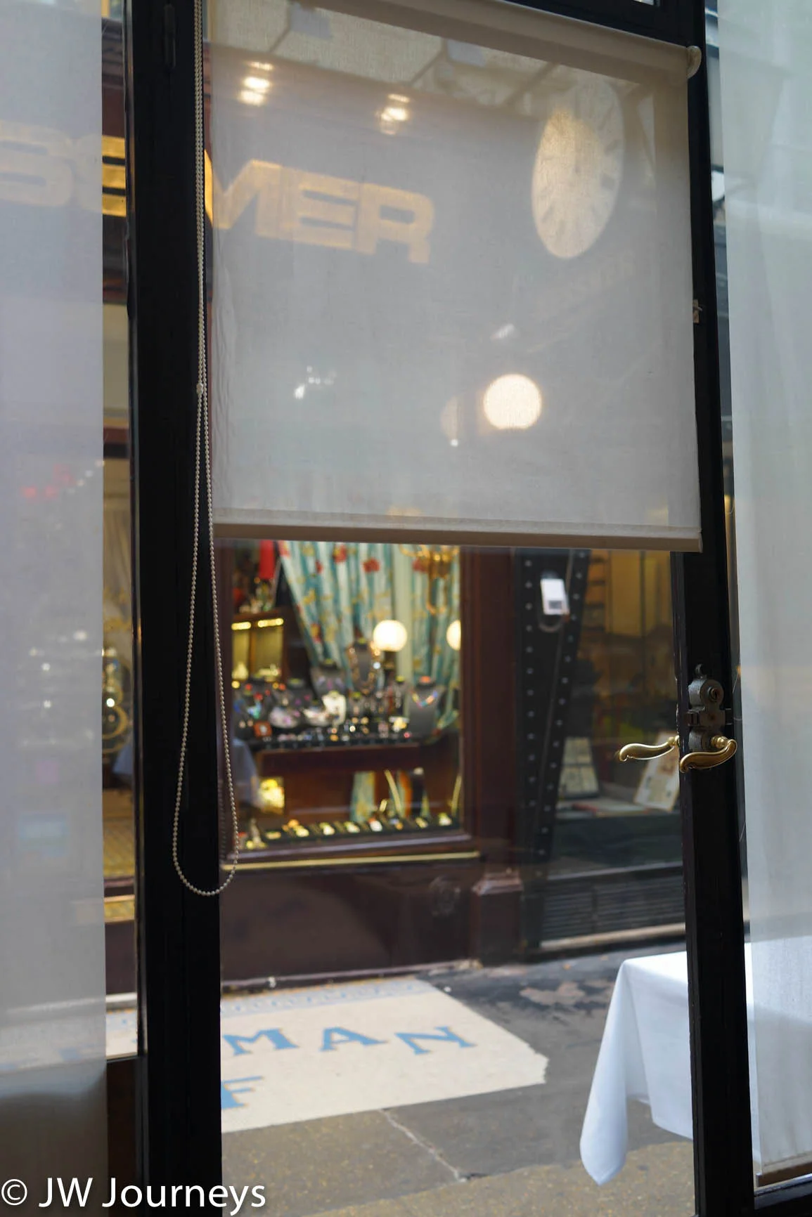 Passsage 53 interior