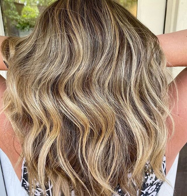 T H I S  B L E N D |  by @rochellelgarcia &bull; &bull; &bull;  #blend #bronde #brondebalayage #916hair #530hair #loomis #balayagedandpainted #sacramentostylist #salon #placercountystylist #placercountysalon