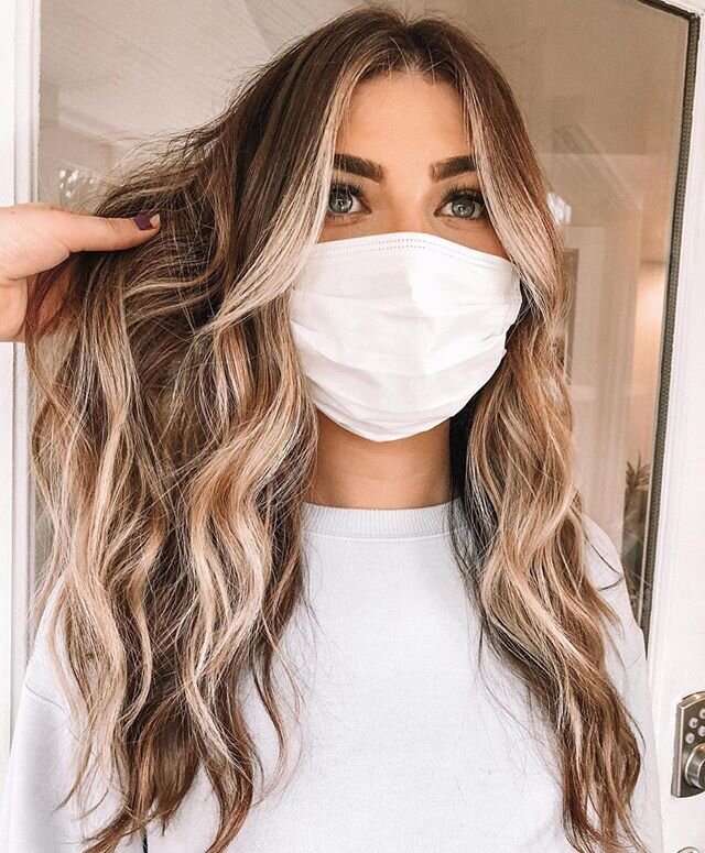 She makes this mask look GOOD 🤩 @colorbykaela creating that dream hair