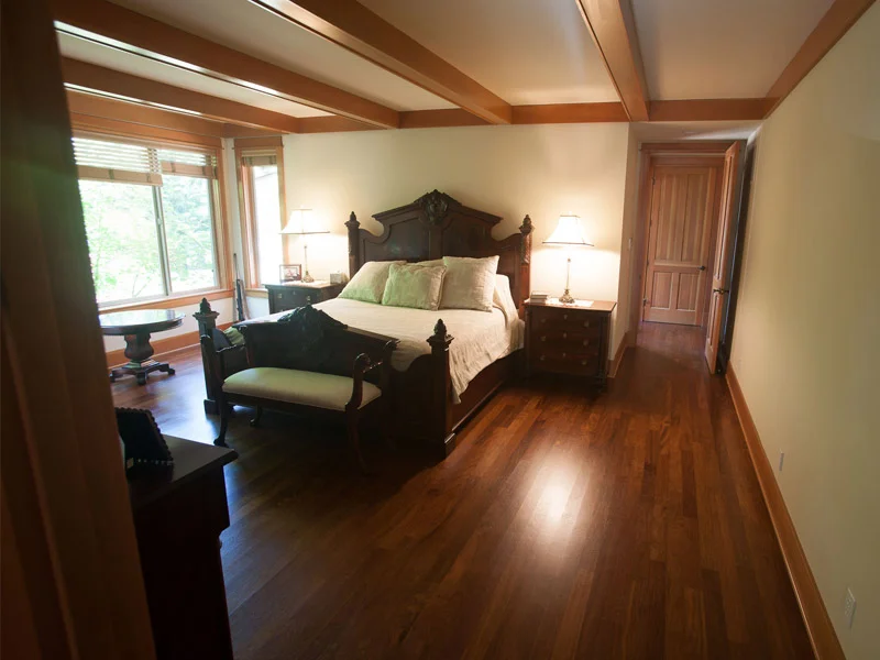 bedroom-floor.jpg