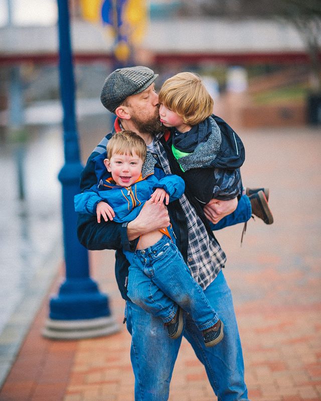 I loved this shoot with Larry and his boys. Being that I am a dad with two little ones and I&rsquo;m never really photographed with them. I was super happy to take photos of Larry playing with his boys. Larry surprised his wife with the photos.  #fam