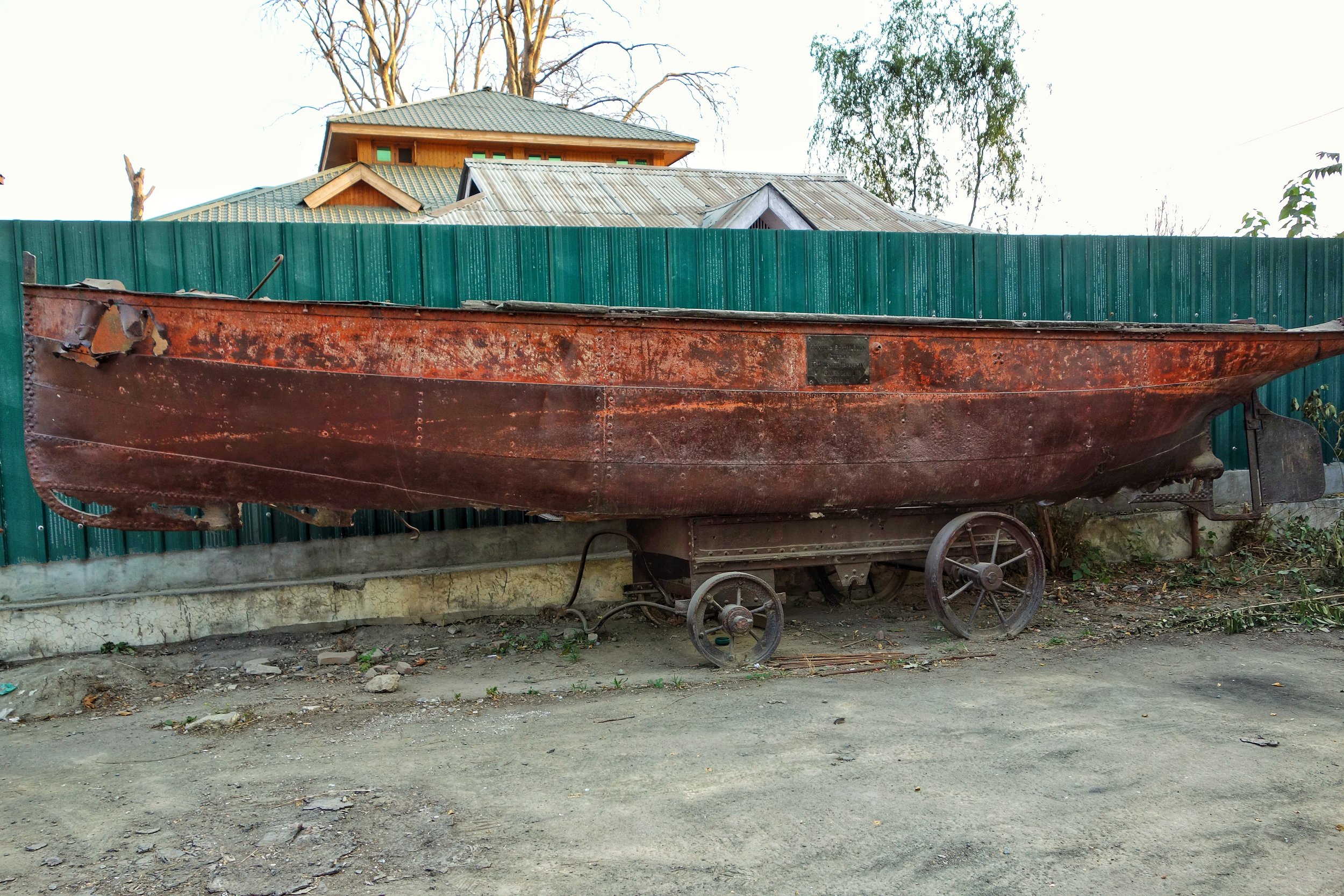 queenvictoria-ranbirsingh-boat-spsmuseum-srinagar