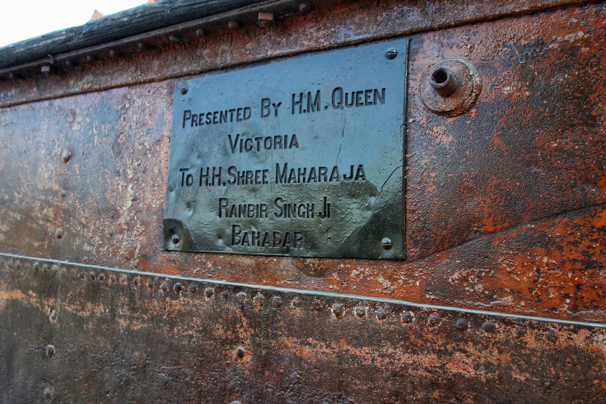 queenvictoria-ranbirsingh-boat-spsmuseum-srinagar