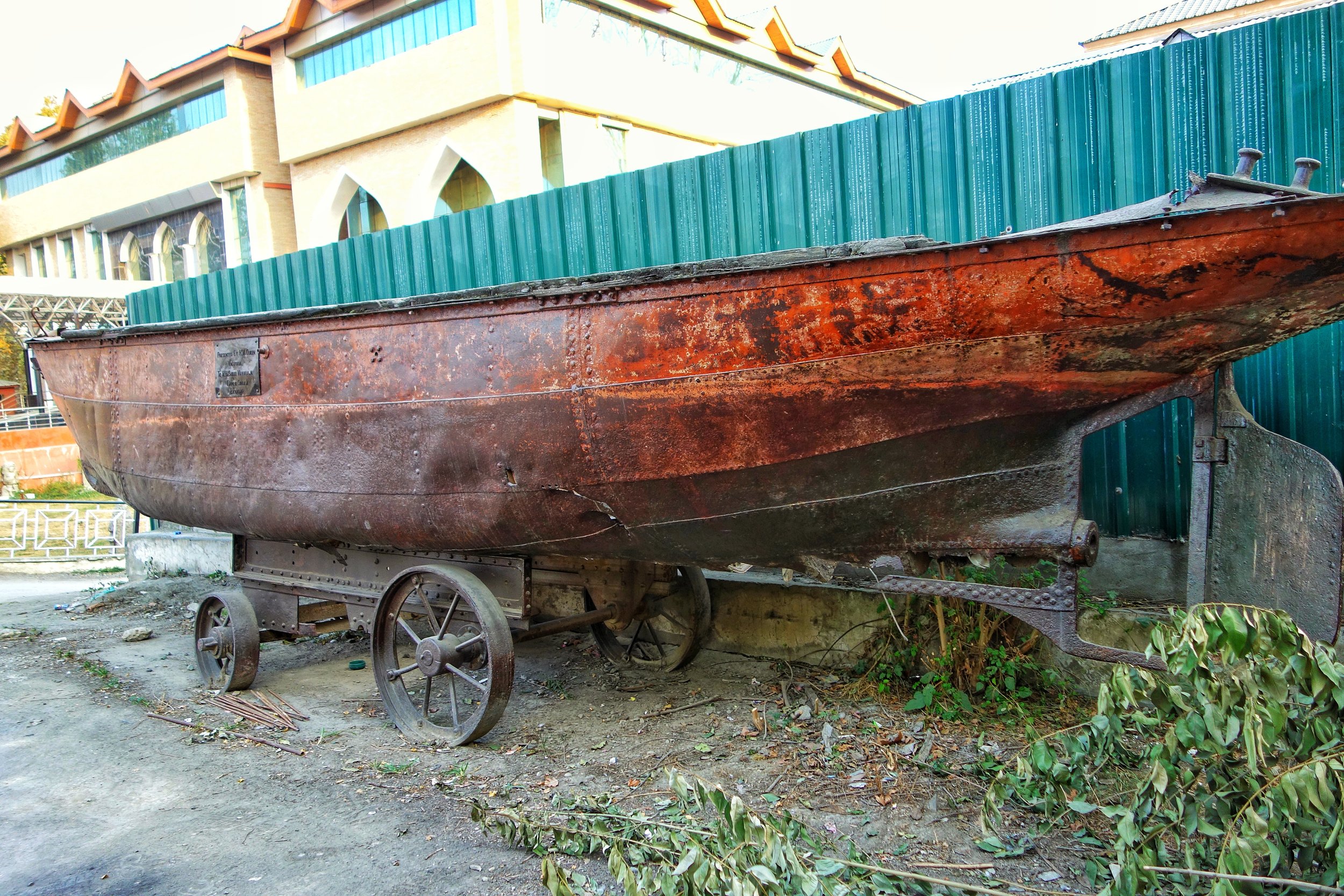 queenvictoria-ranbirsingh-boat-spsmuseum-srinagar