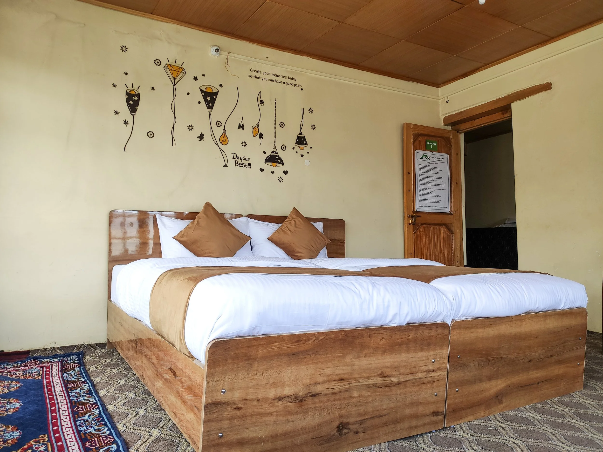 maan-pangong-homestay-ladakh-6.jpg