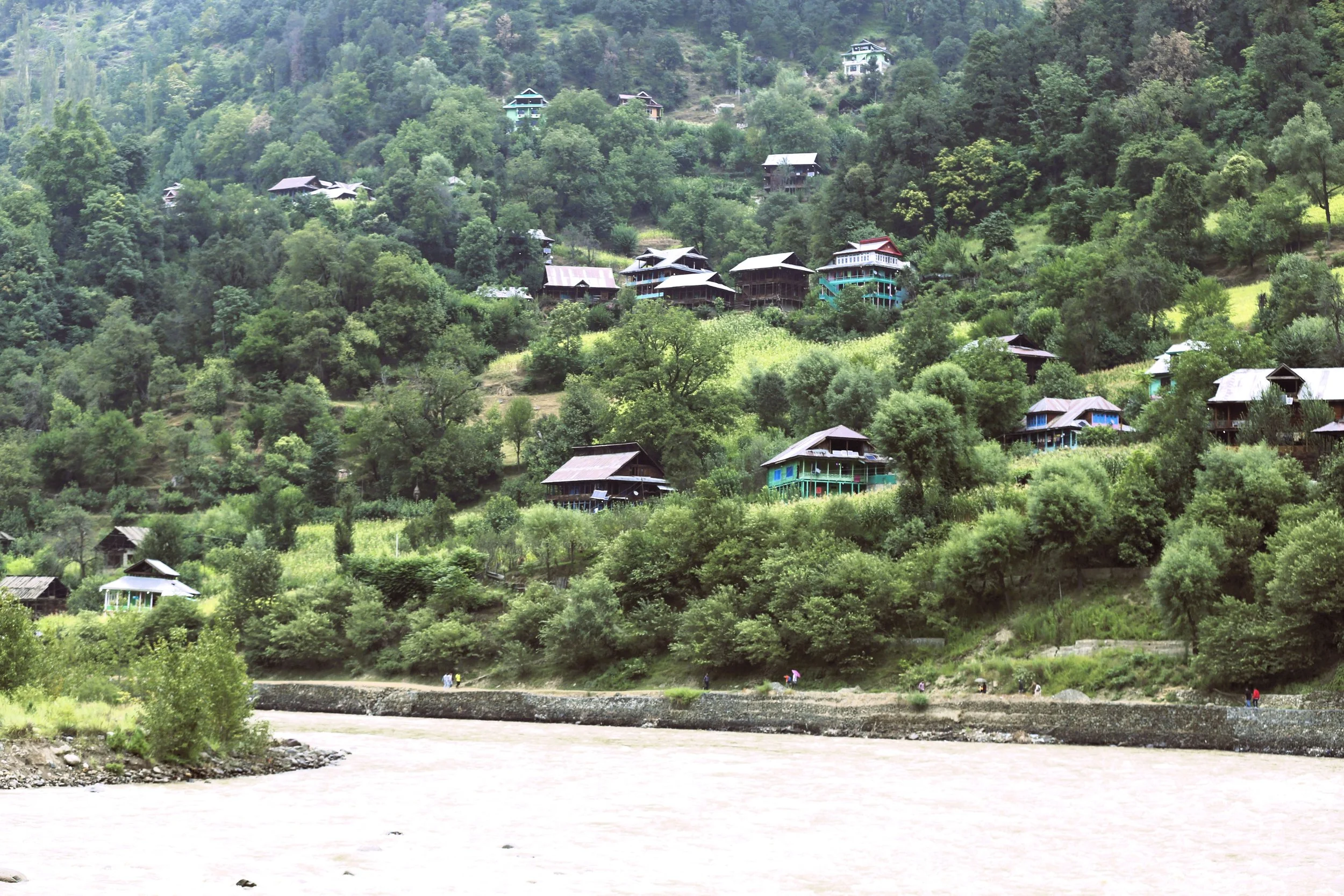 Houses in Keran on this side of the LOC
