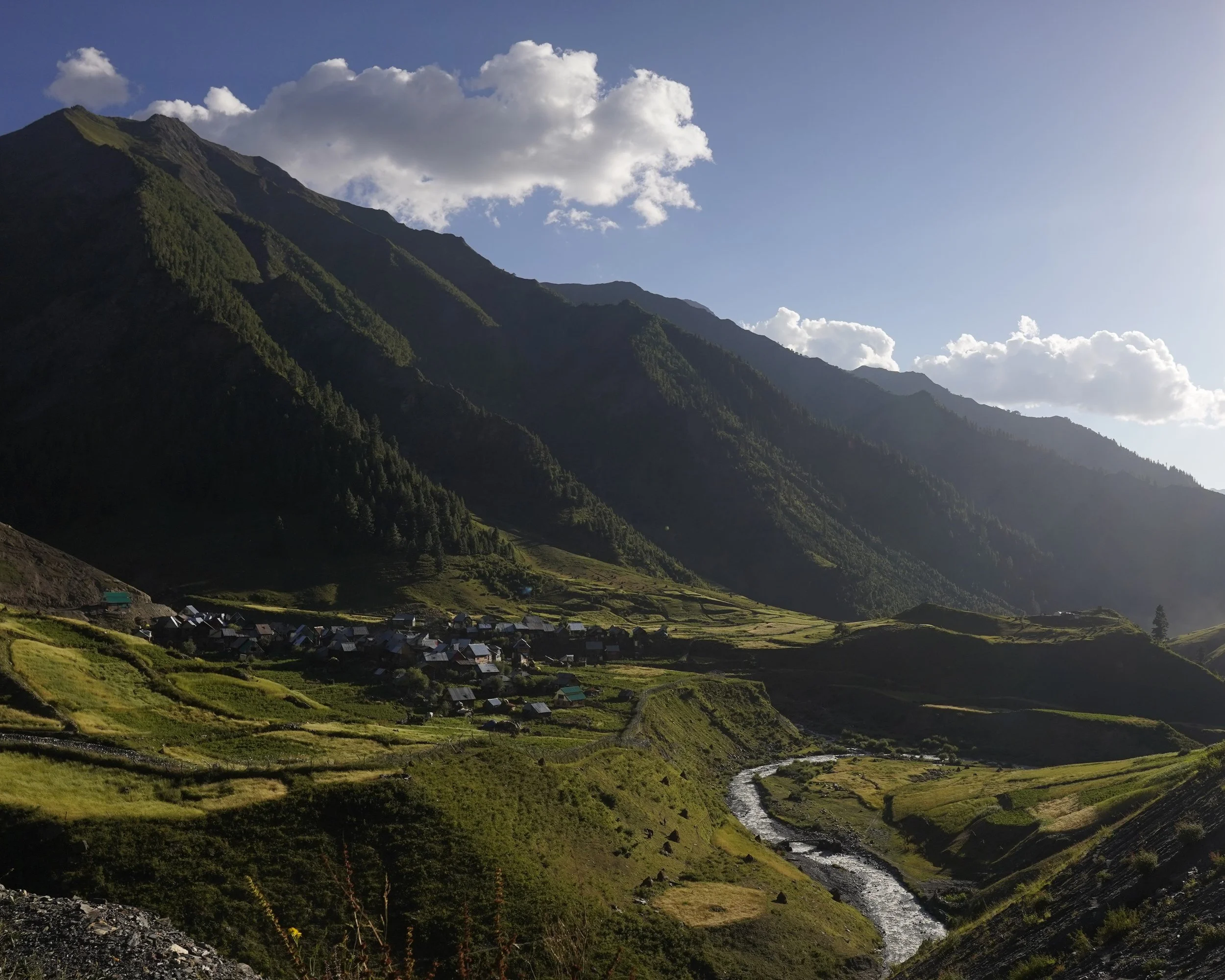 On the way to Kaobal Gali in Gurez