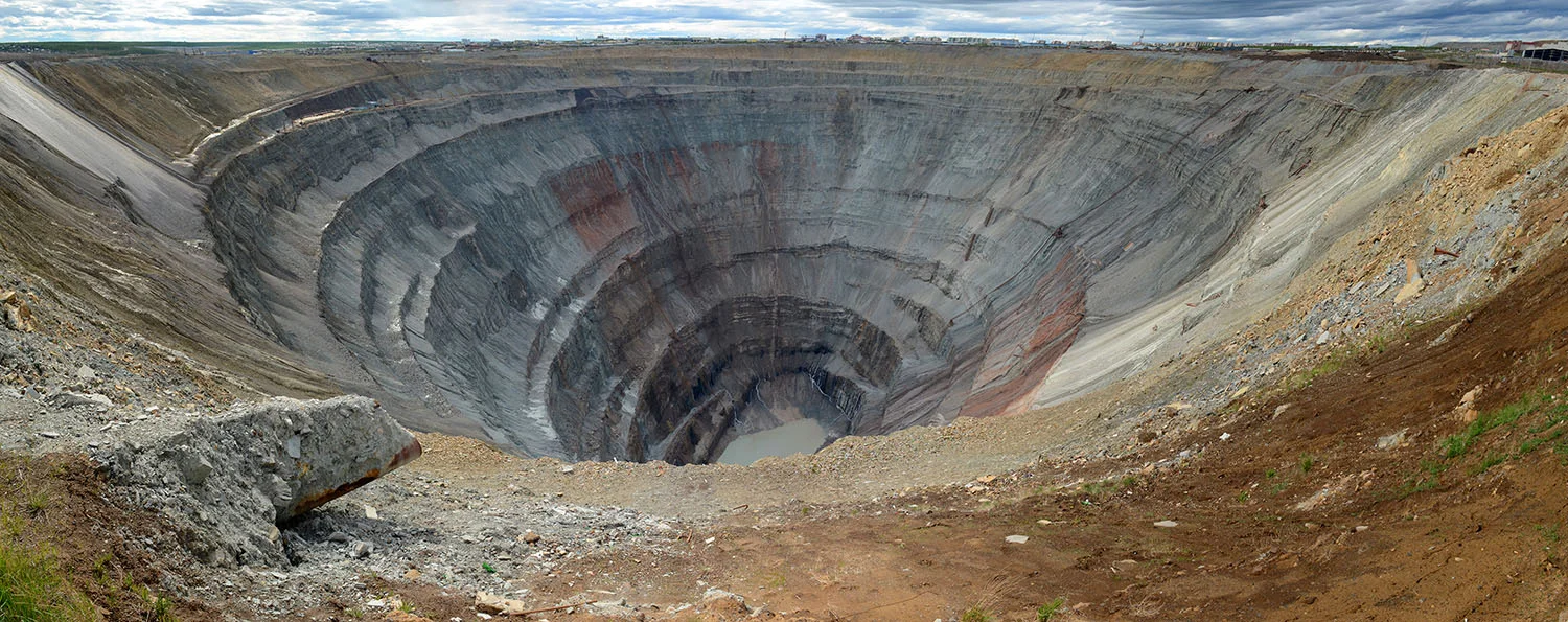 Diamond-mining-web-2.jpg
