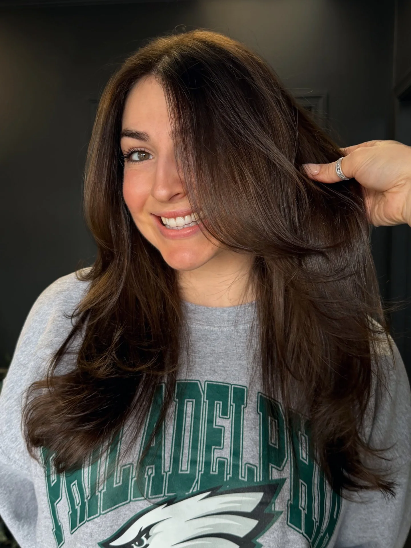 Start the new year
feeling like ✨Y O U✨
Glossed to perfection using @joico &lsquo;s Demi gloss in 6n &amp; 6nb 🤎