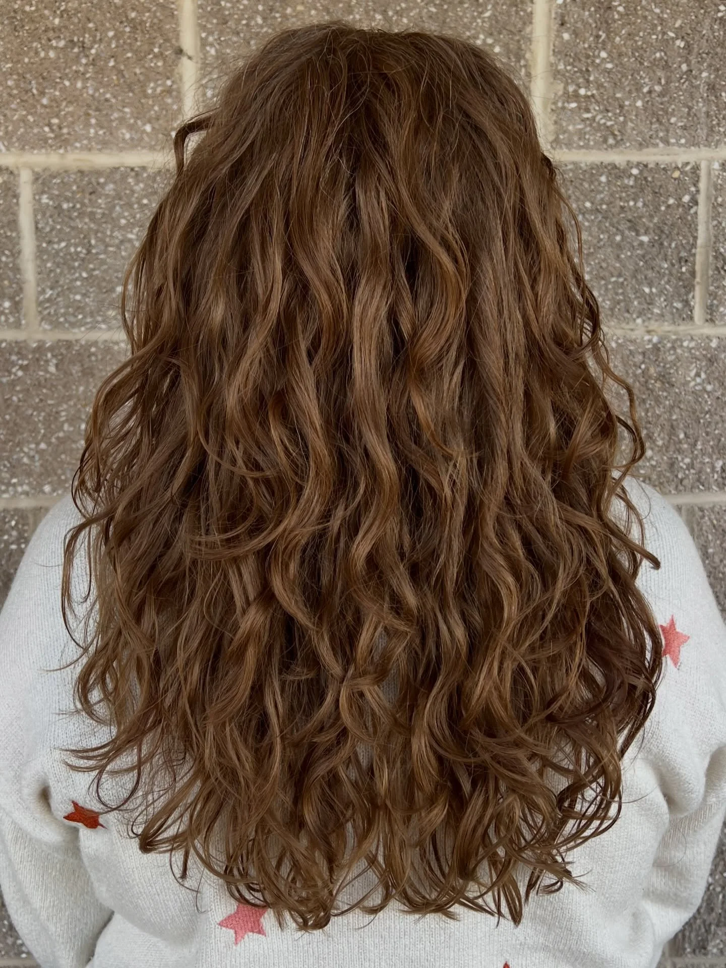 Fresh shape &amp; soft curls ✂️ Tiff always gets it right! 😍