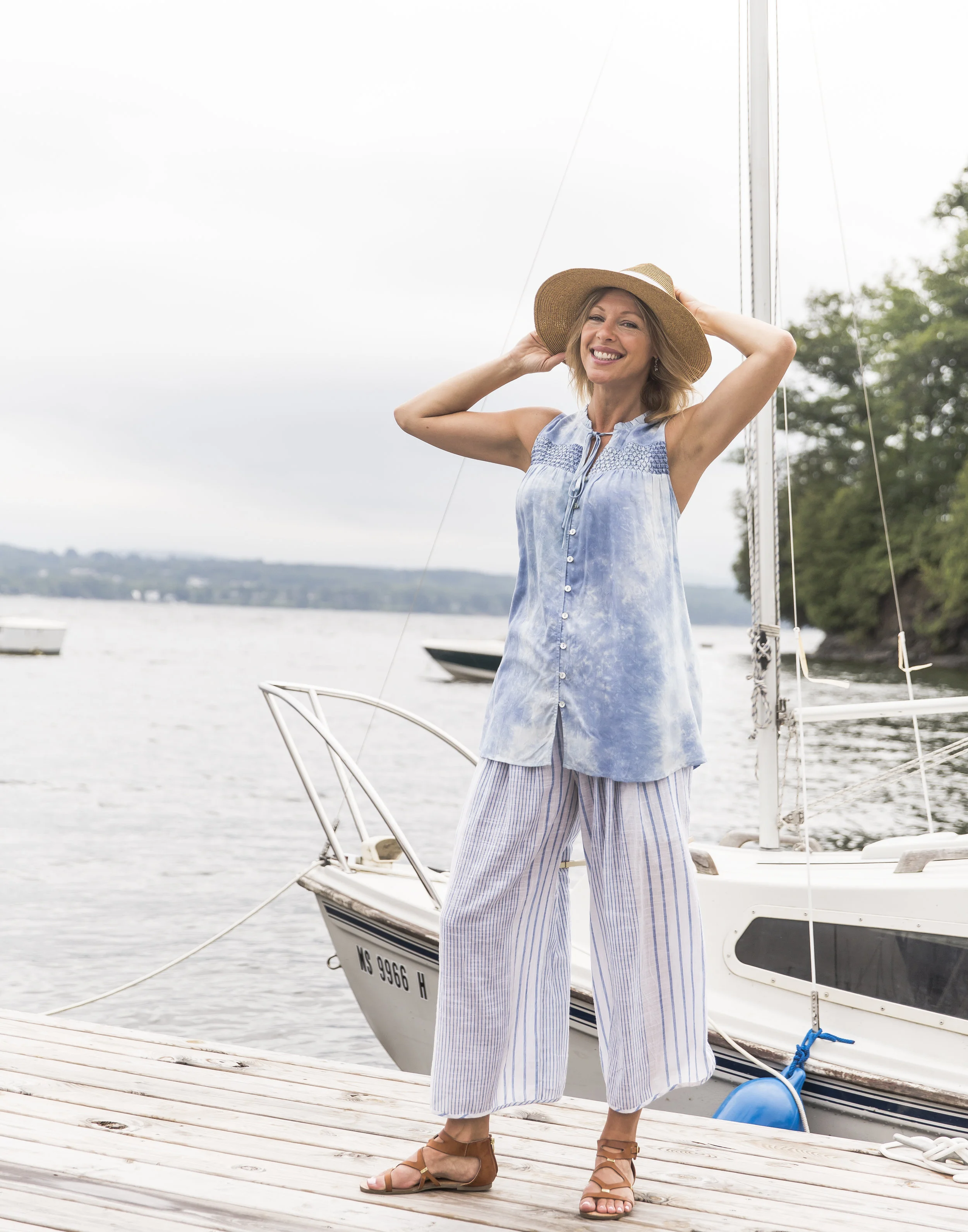 BLA5284F_Sky_CloudBlouse_12.jpg