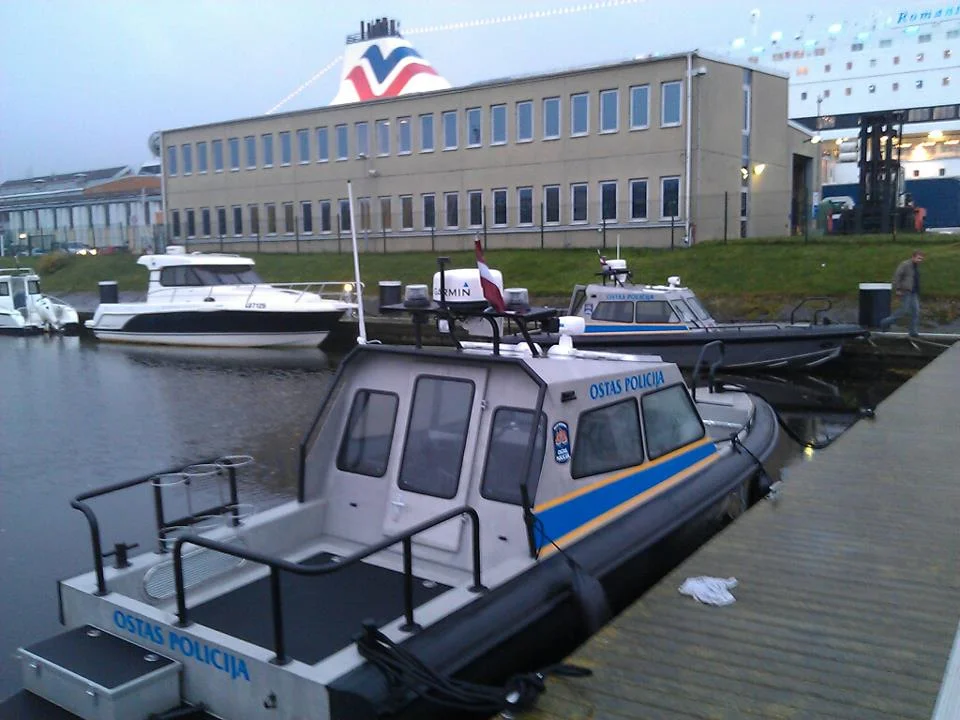 V75-24.jpg