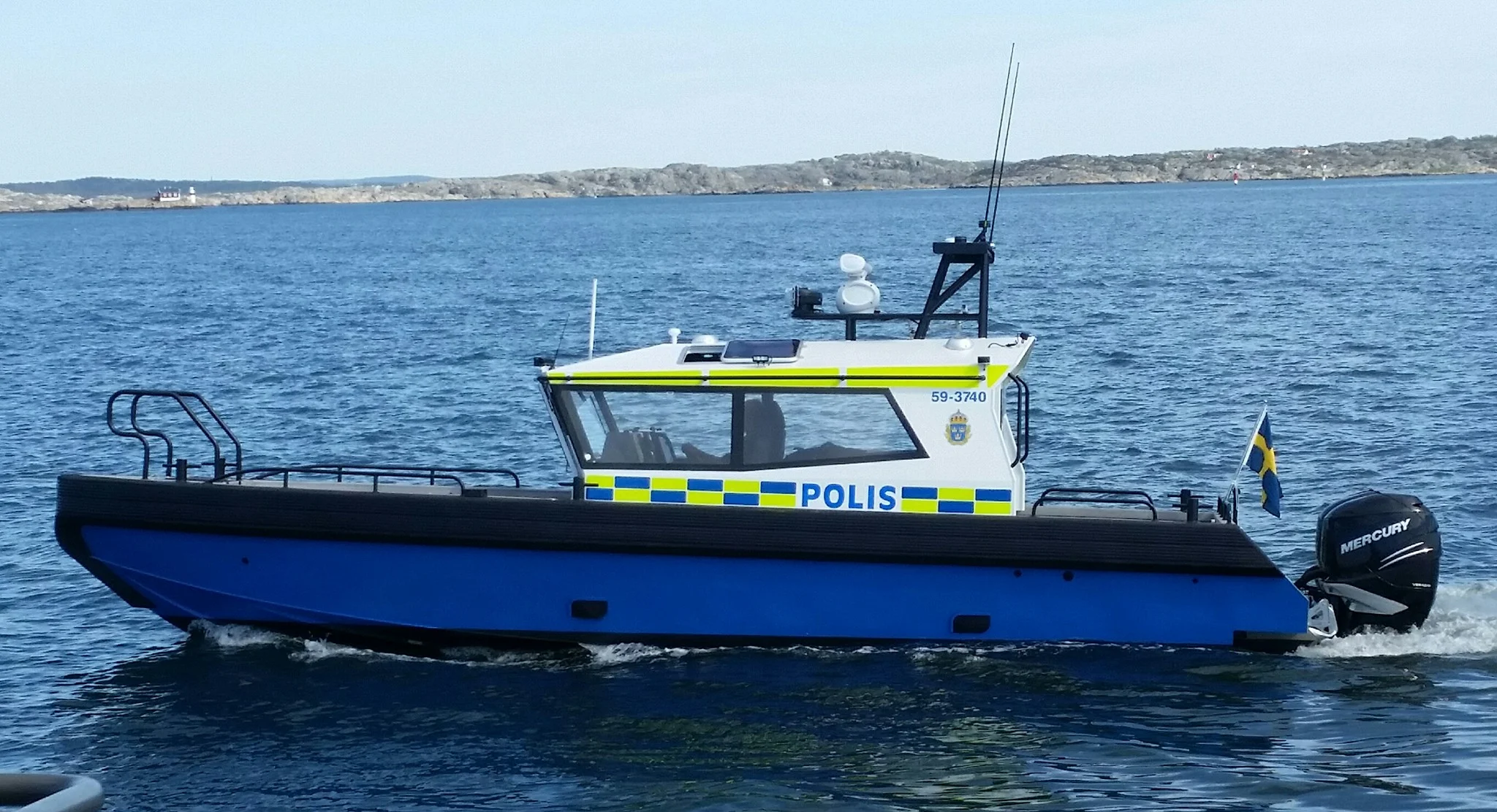 V100-MC Gtb polis 2.jpg