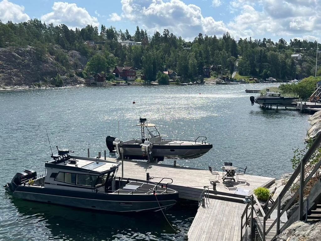 Small Vector family gathering at the dock today.  #vector100mfc #vector75fc #vector85mfc  #mercurymarine #mercuryracing #simradyachting