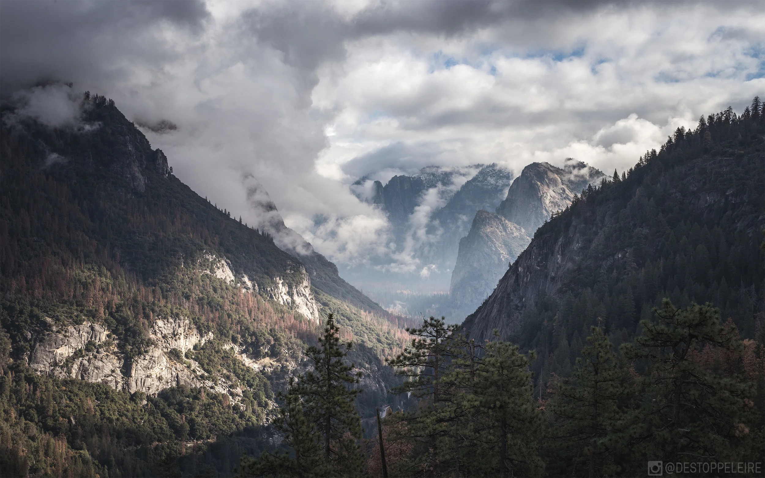 yosmite_valley_2560_1600_light_bg.jpg