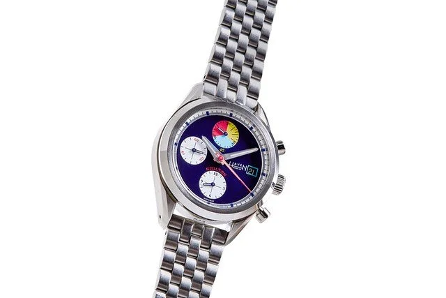 Sorry / hello / yes still here. Just doing stuff, watches+otherwise, listening nonstop to GETTING KILLED  @geesebandnyc which is so phenomenally good, reading AMERICAN KINGS by @seth.wickersham, which is a seductive thrill of a book all about quarter