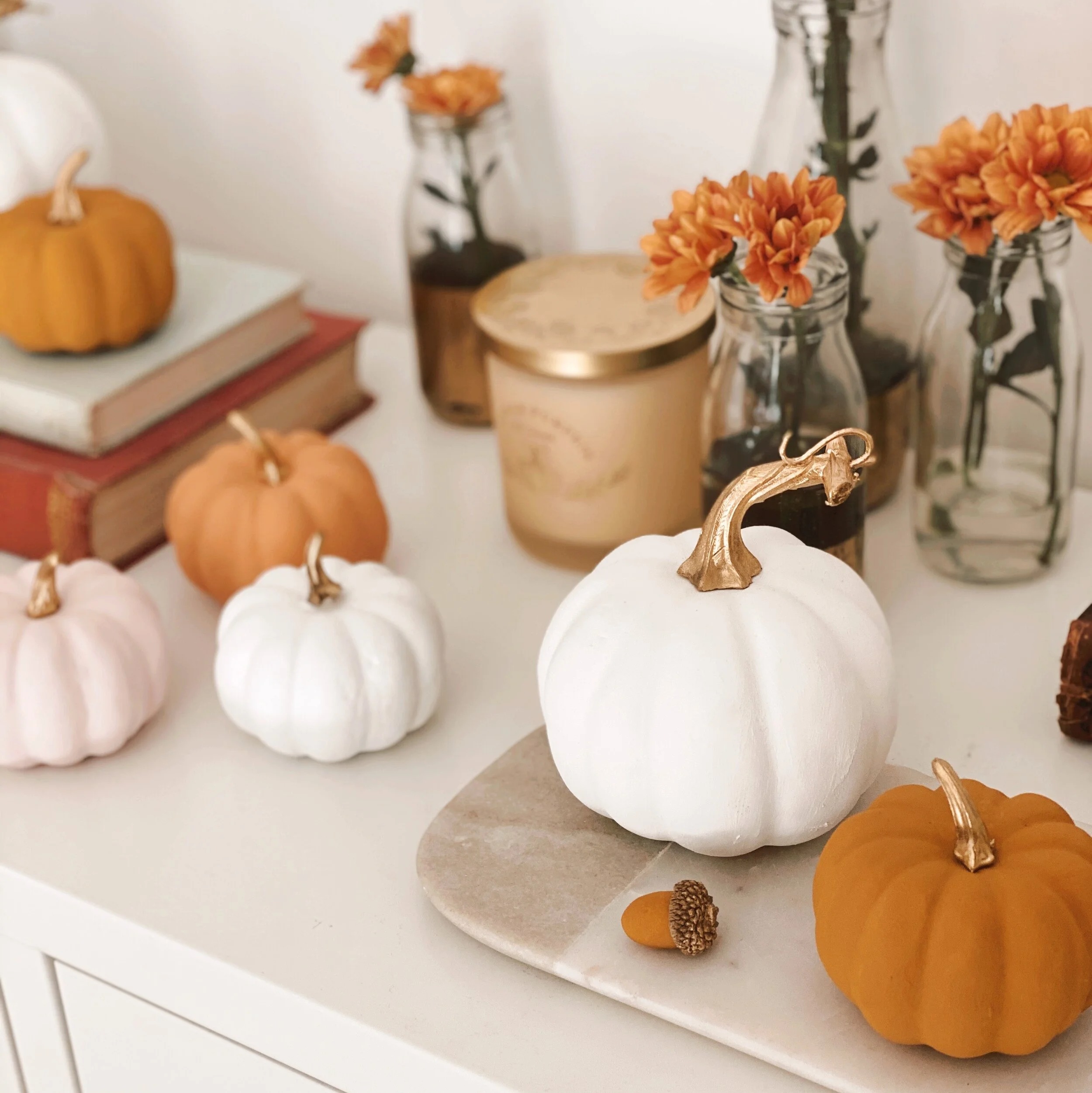 Chalk Pastel Pumpkins DIY