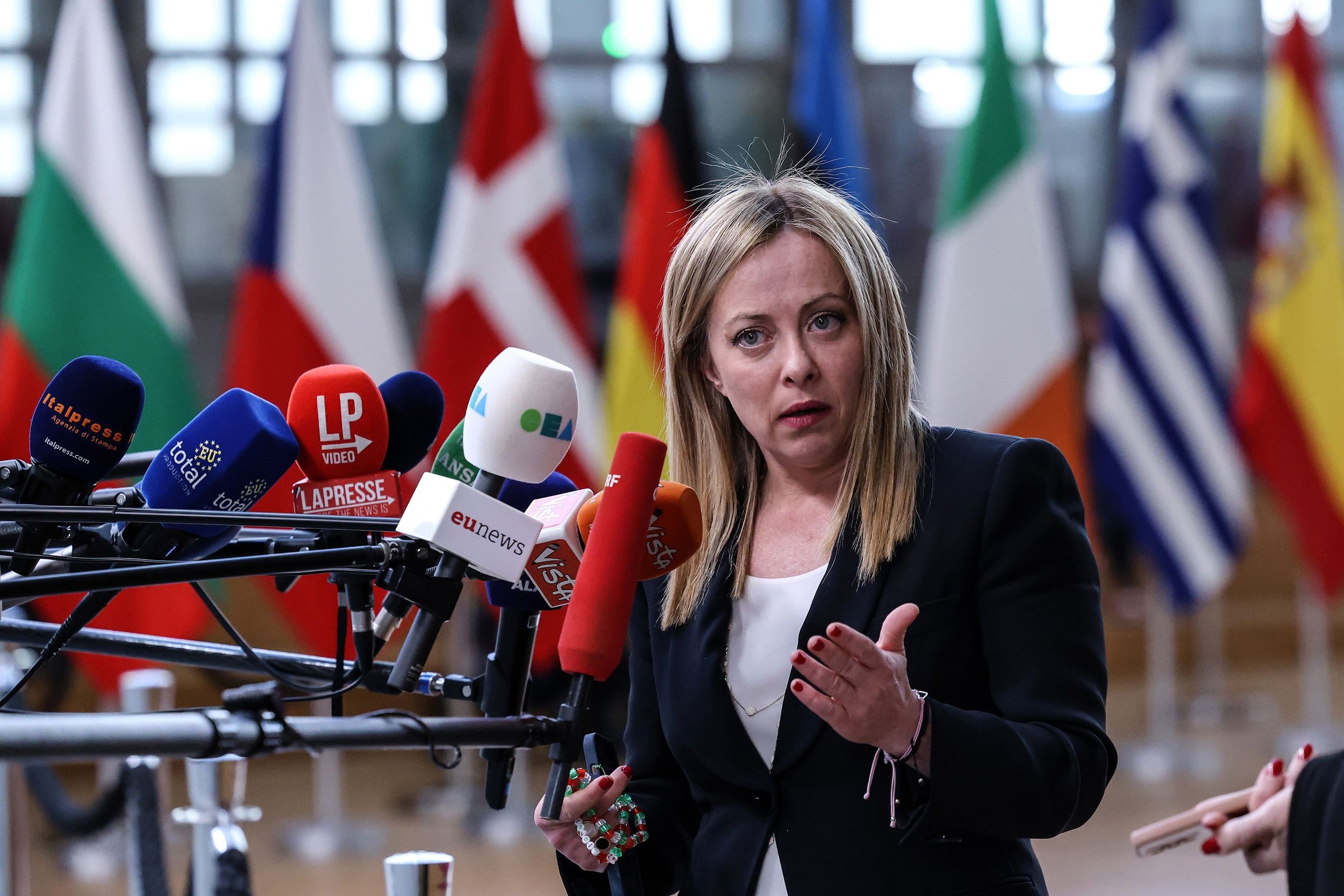 Meloni's English Ban: An analysis into Italian Prime Minister, Giorgia Meloni's proposed legislation to fine foreign languages 