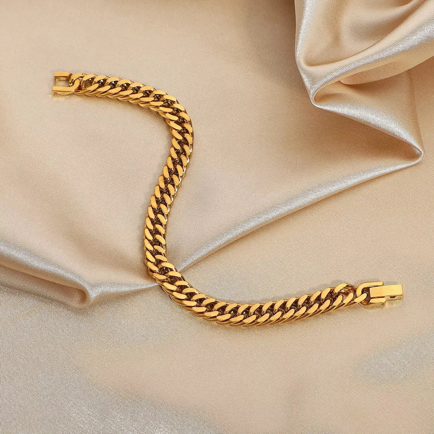 47EDA587-FBCB-4202-AF89-A6F6E669A1FB