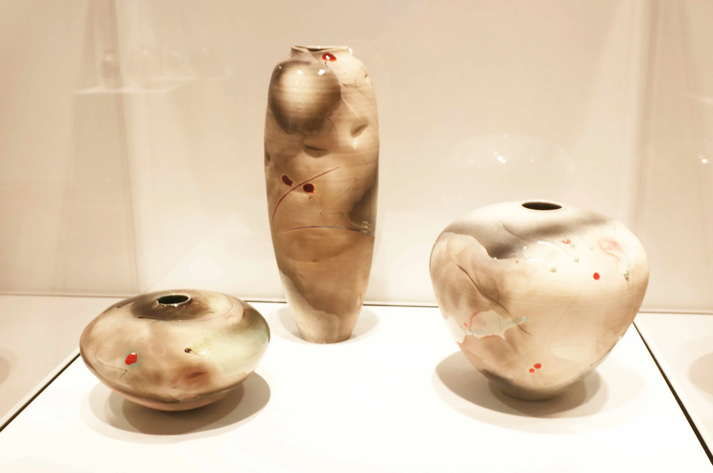 Michael Sherrill, Potter's Tongue, 1987. Raku white stoneware with glaze, thrown and altered.
