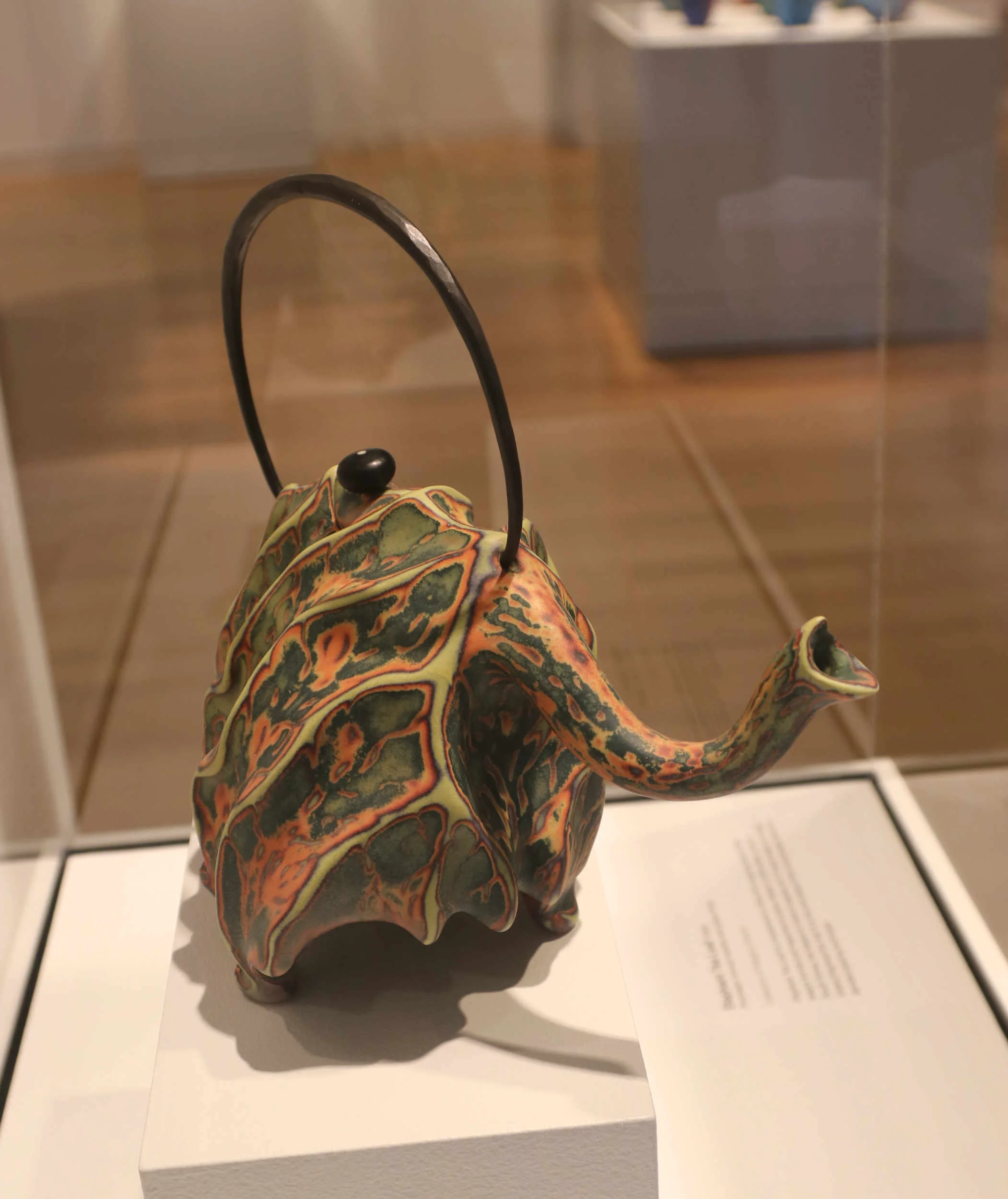 Michael Sherrill, Elephant Tea Leaf, 2005 (front view). Porcelain, bronze handle and glass finial.