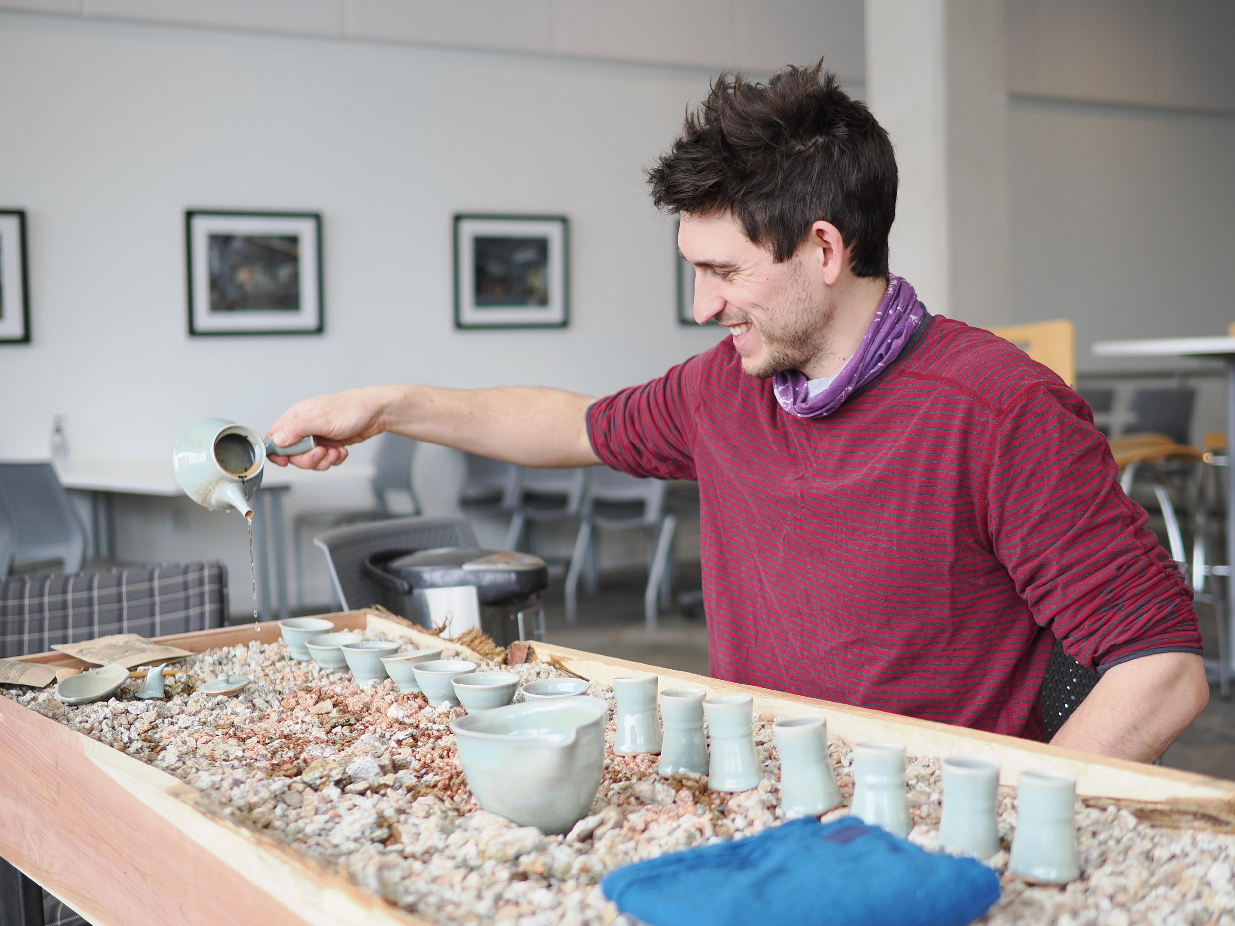 Hamish Jackson serving gong fu tea 2.jpg