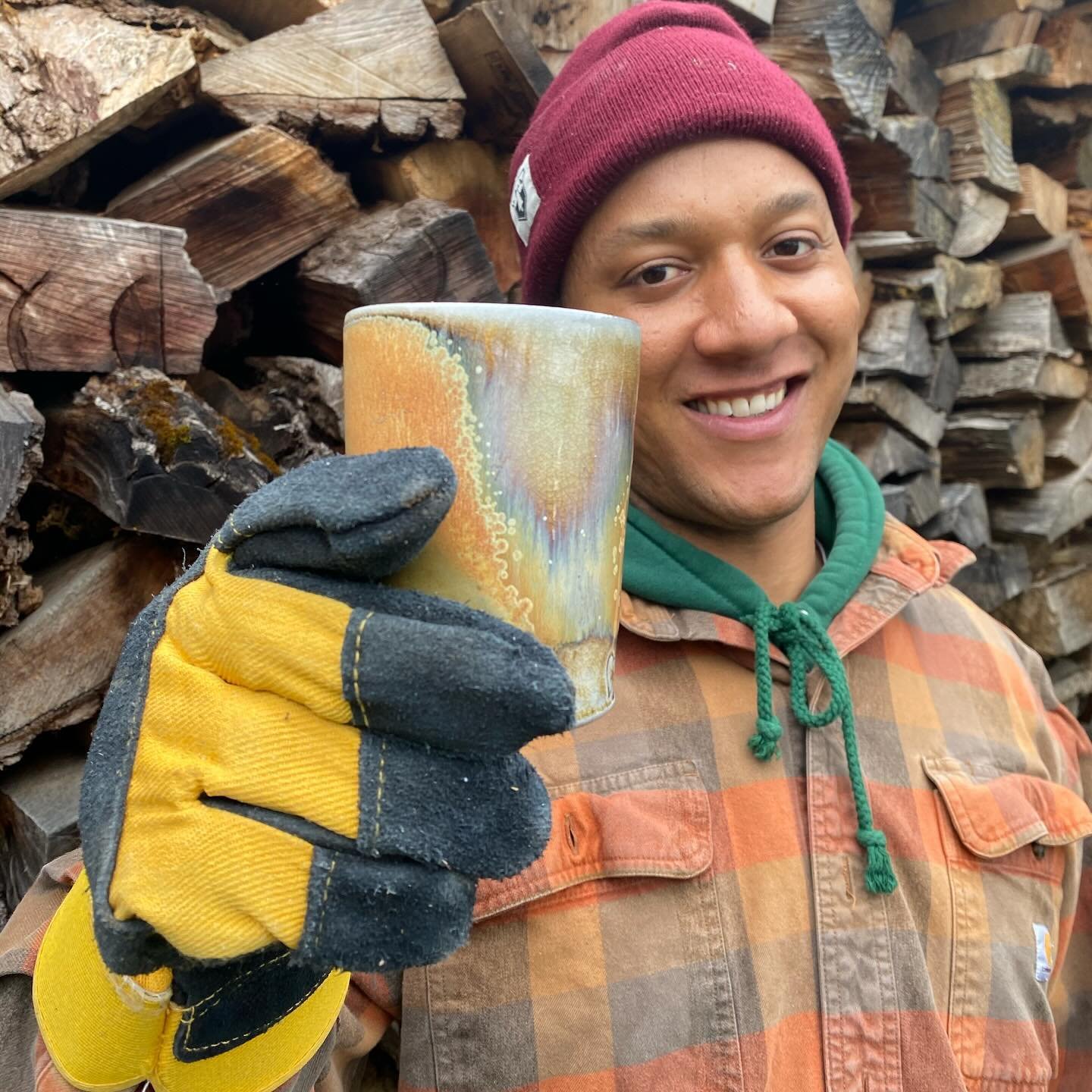 Cheers to the crew who came out to fire at Pleasant Hill last week! It takes real community effort to fire wood kilns and clean up after they&rsquo;re done. Here&rsquo;s the crew holding a nice pot of theirs. In order of the pictures we have:

Dwayne